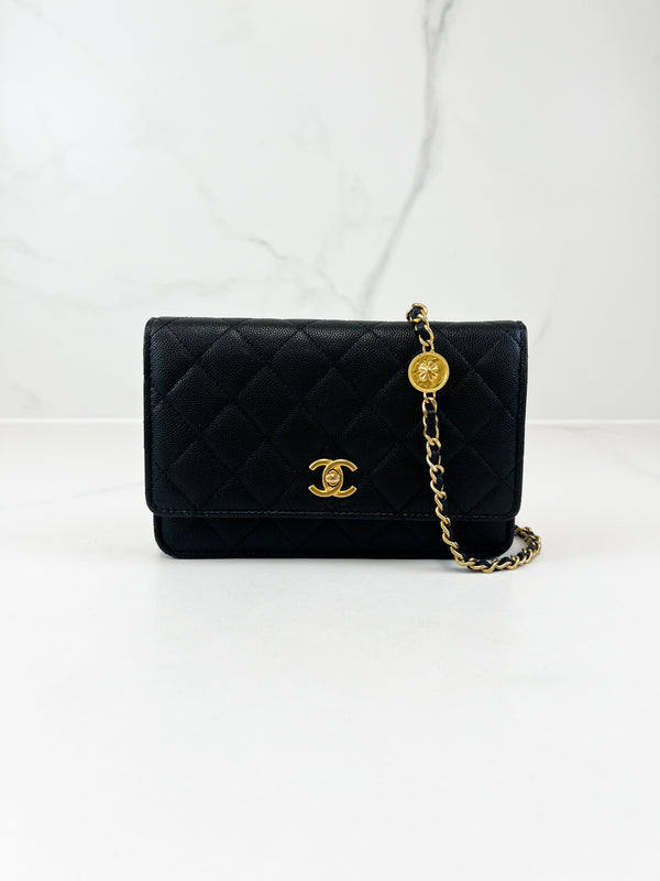 Chanel Black Caviar CC Classic Wallet On Chain GHW
