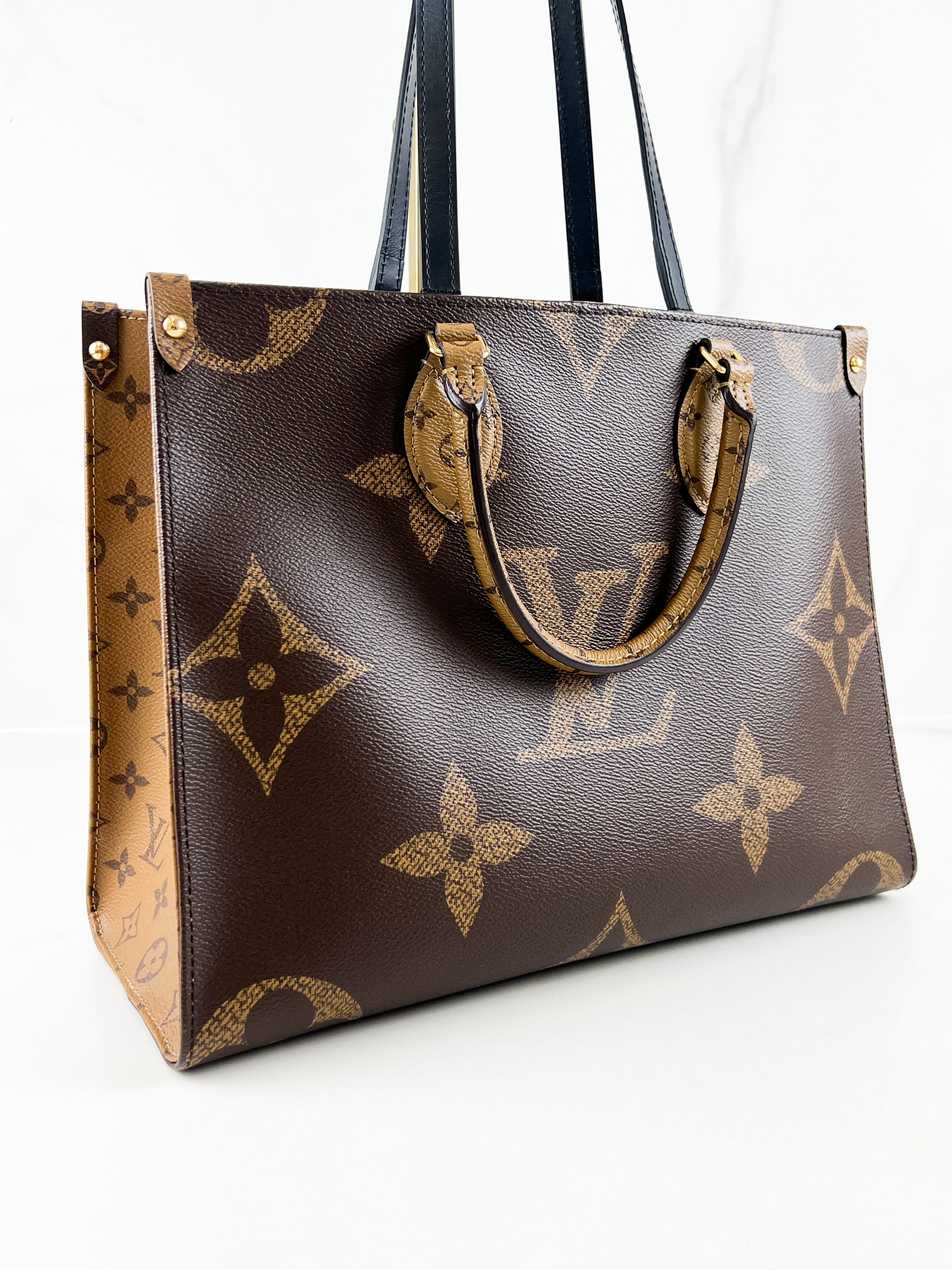 Louis Vuitton Reverse Onthego MM