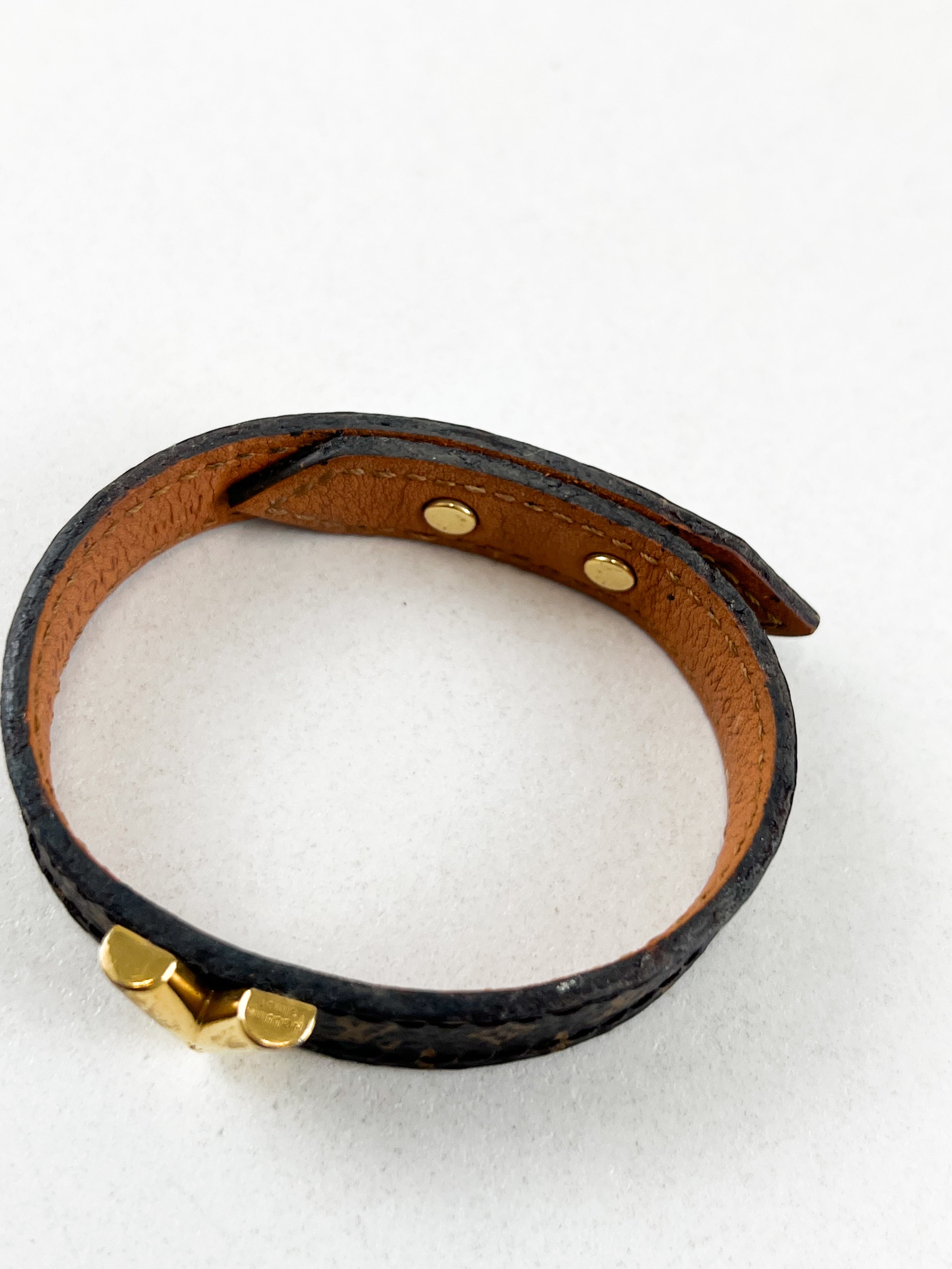 Louis Vuitton Essential V Bracelet