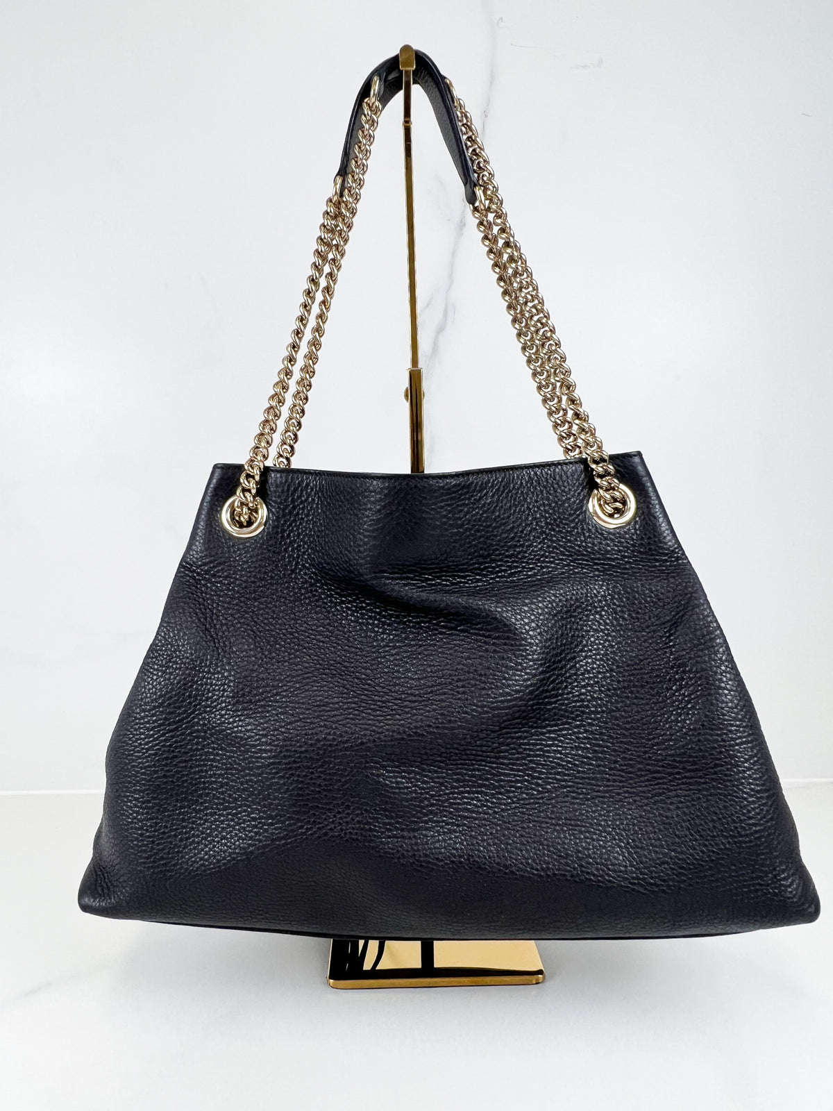 Gucci Medium Soho Grained Leather Bag in Black