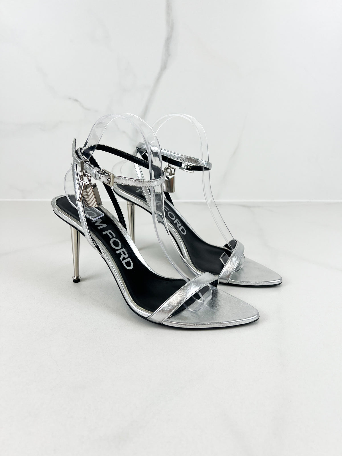 Tom Ford Leather Silver Padlock Sandal 85 Size 40