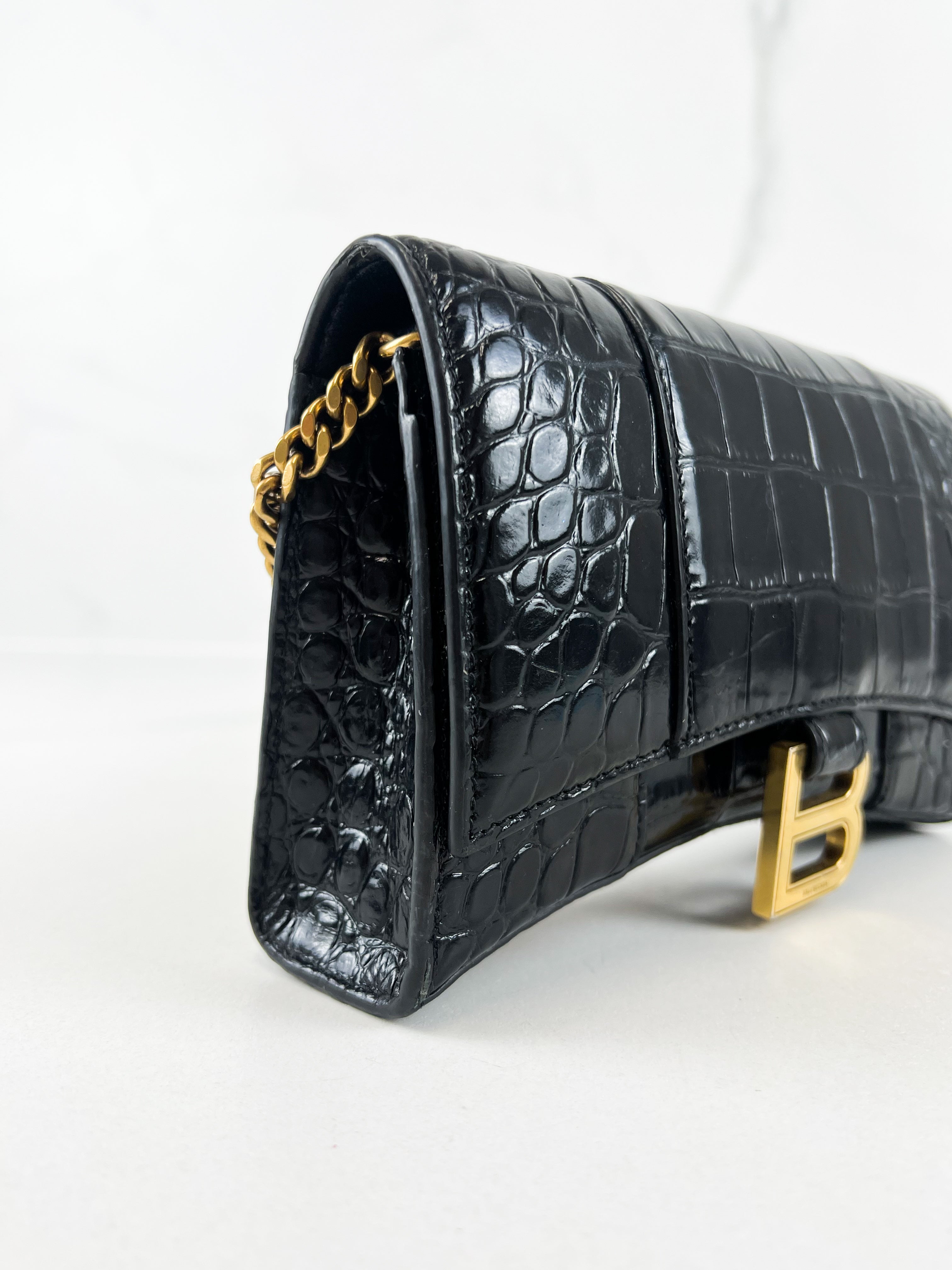 Balenciaga Hourglass Wallet on Chain In Black