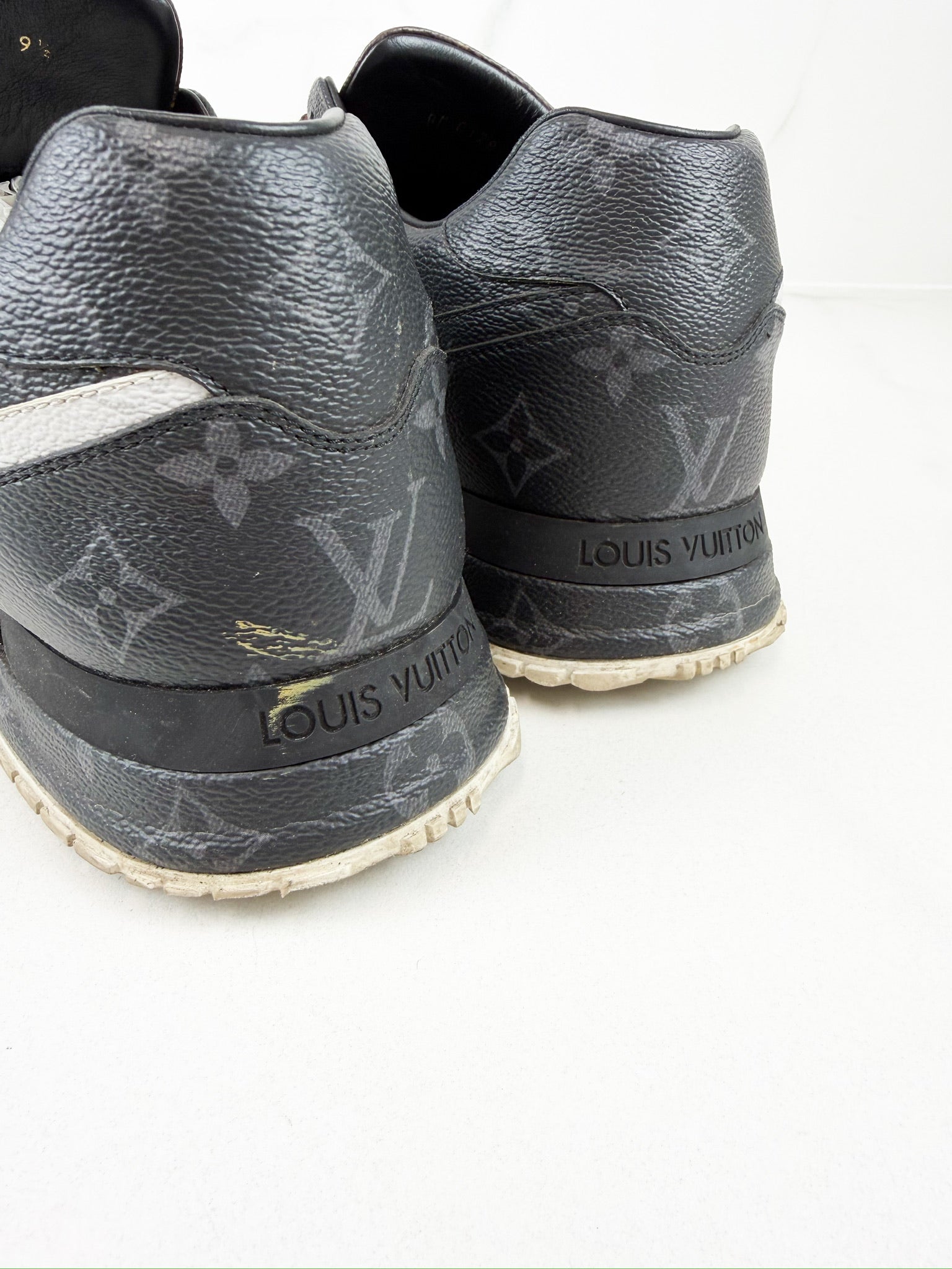 Louis Vuitton Runaway Sneaker Size 9.5 Men's
