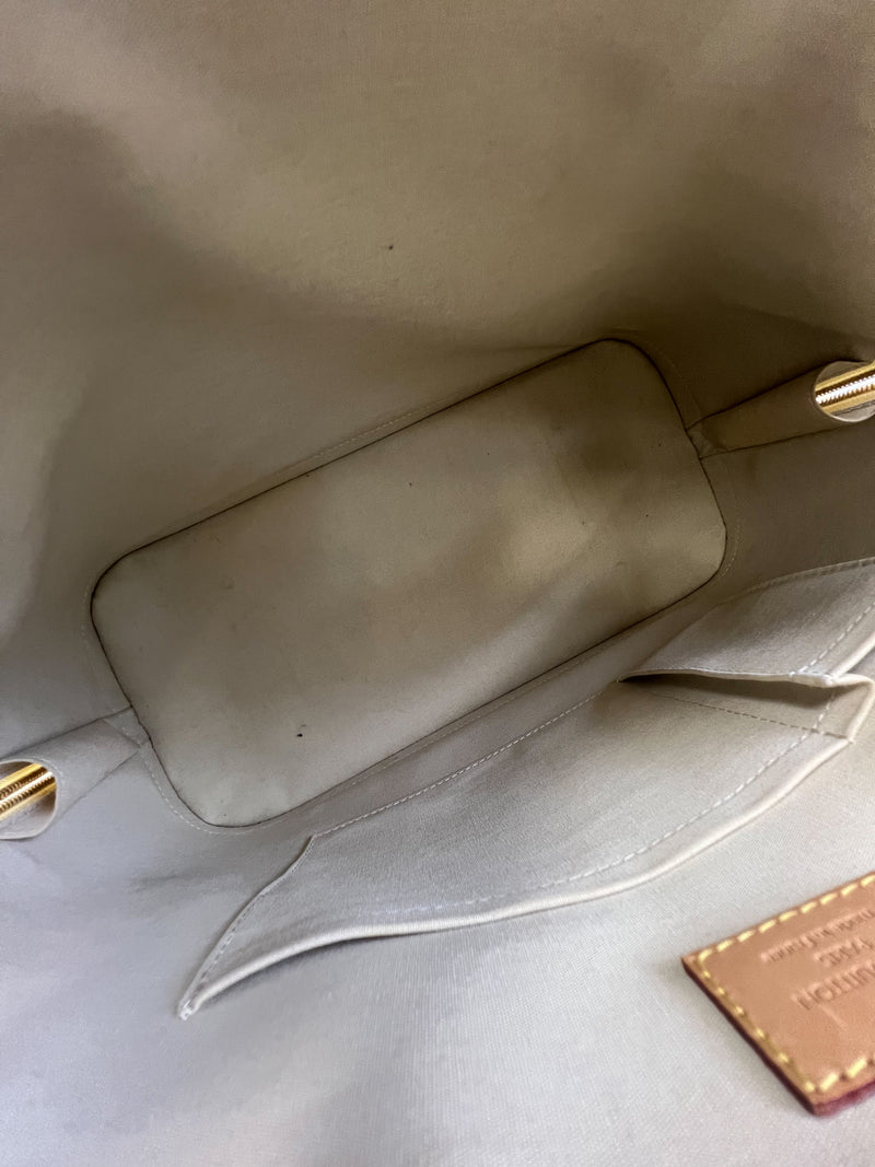 Louis Vuitton Alma GM in Vernis Leather
