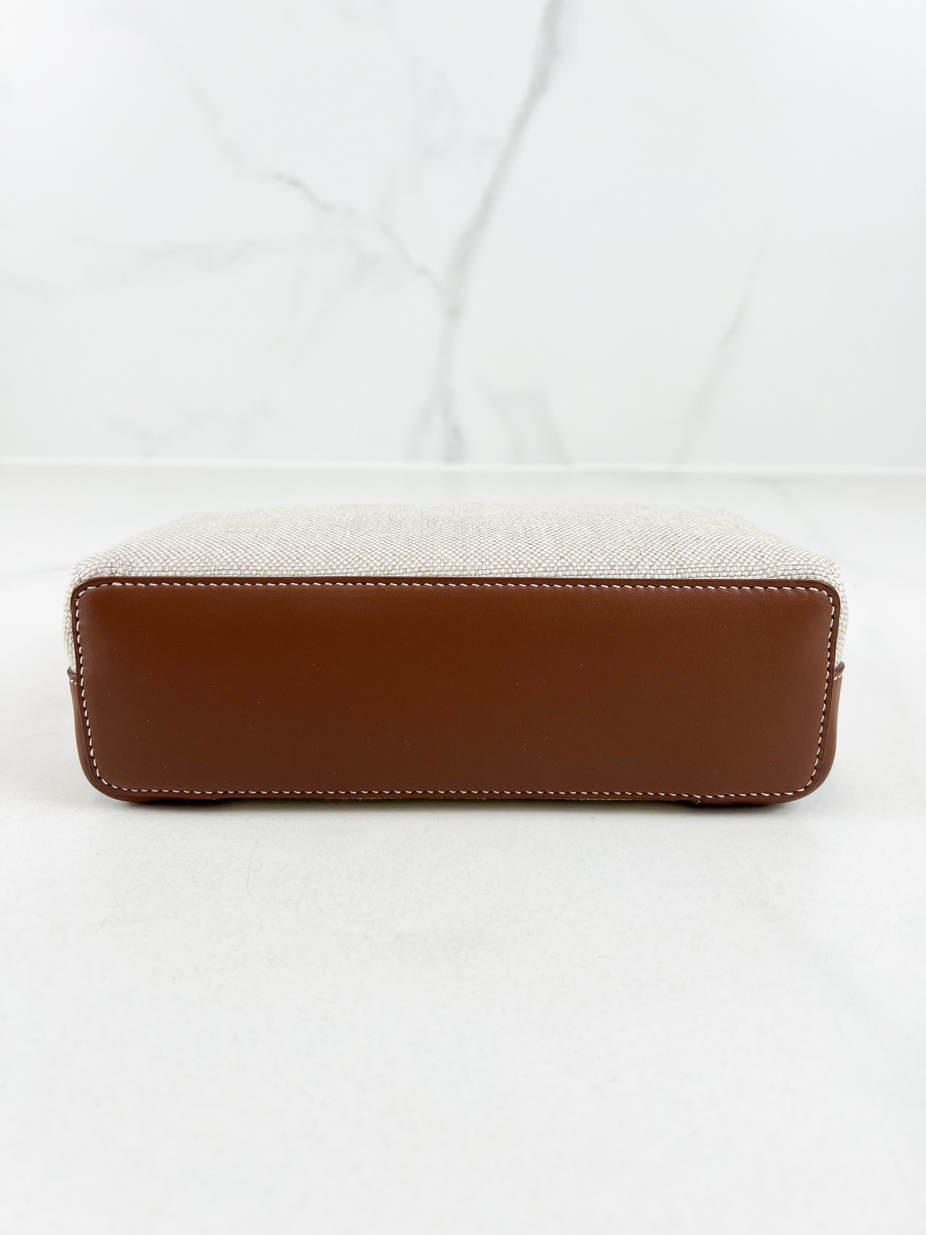 Loro Piana Extra Pocket L19 Beige Canvas