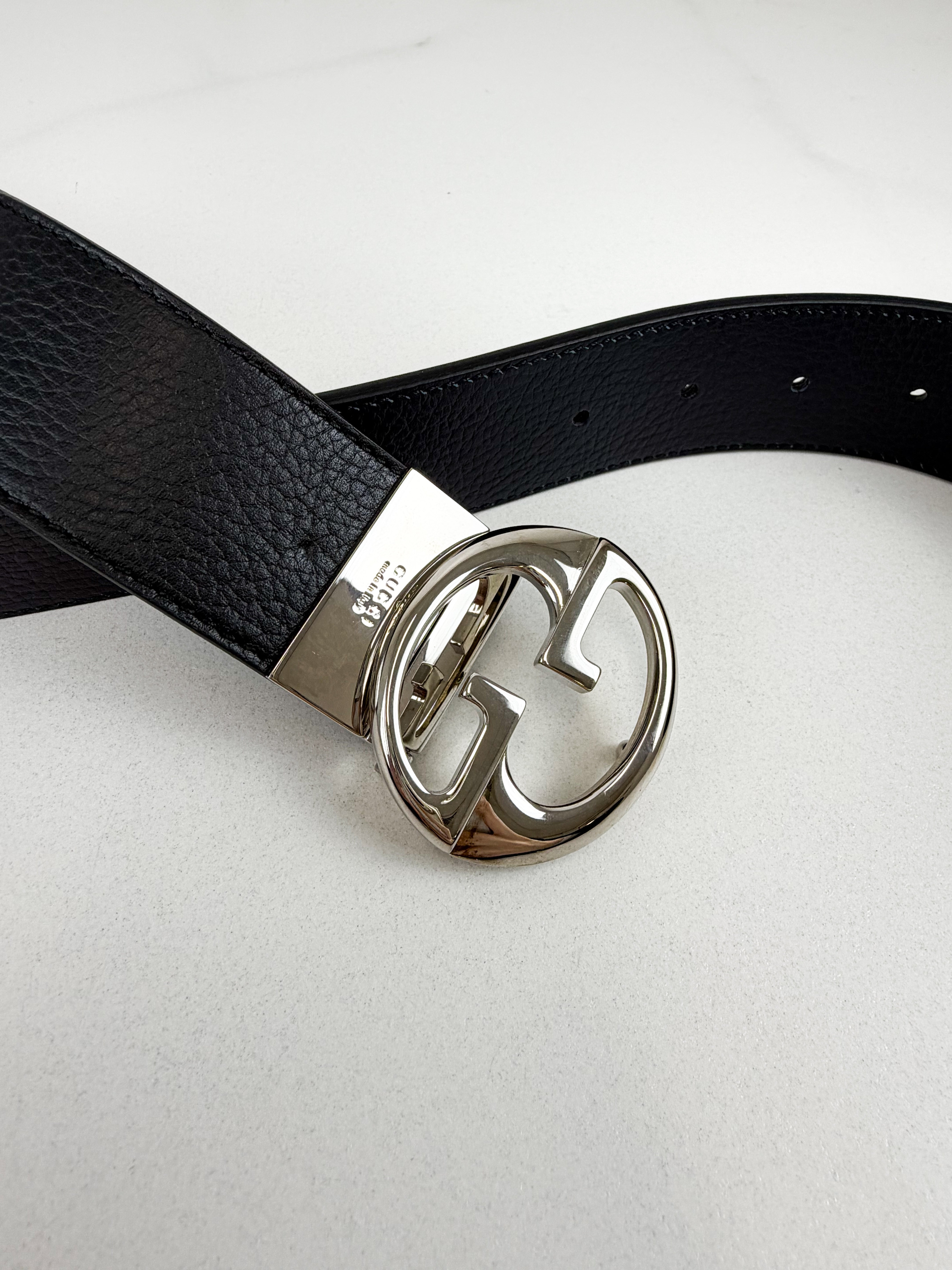 Gucci Interlocking G Leather Belt 85/32 Reversible Navy / Black