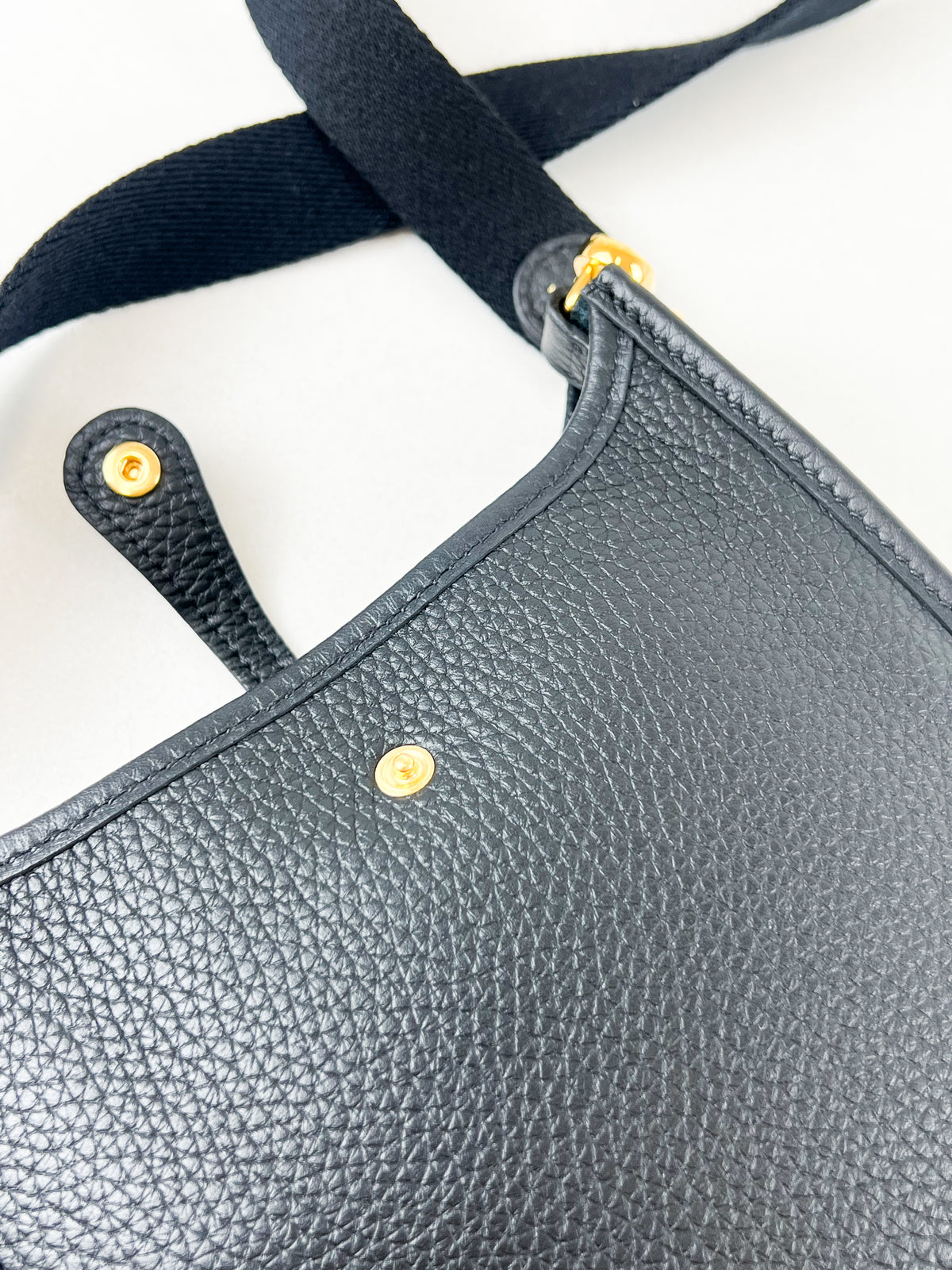 Hermes 16 Mini Evelyne in Black