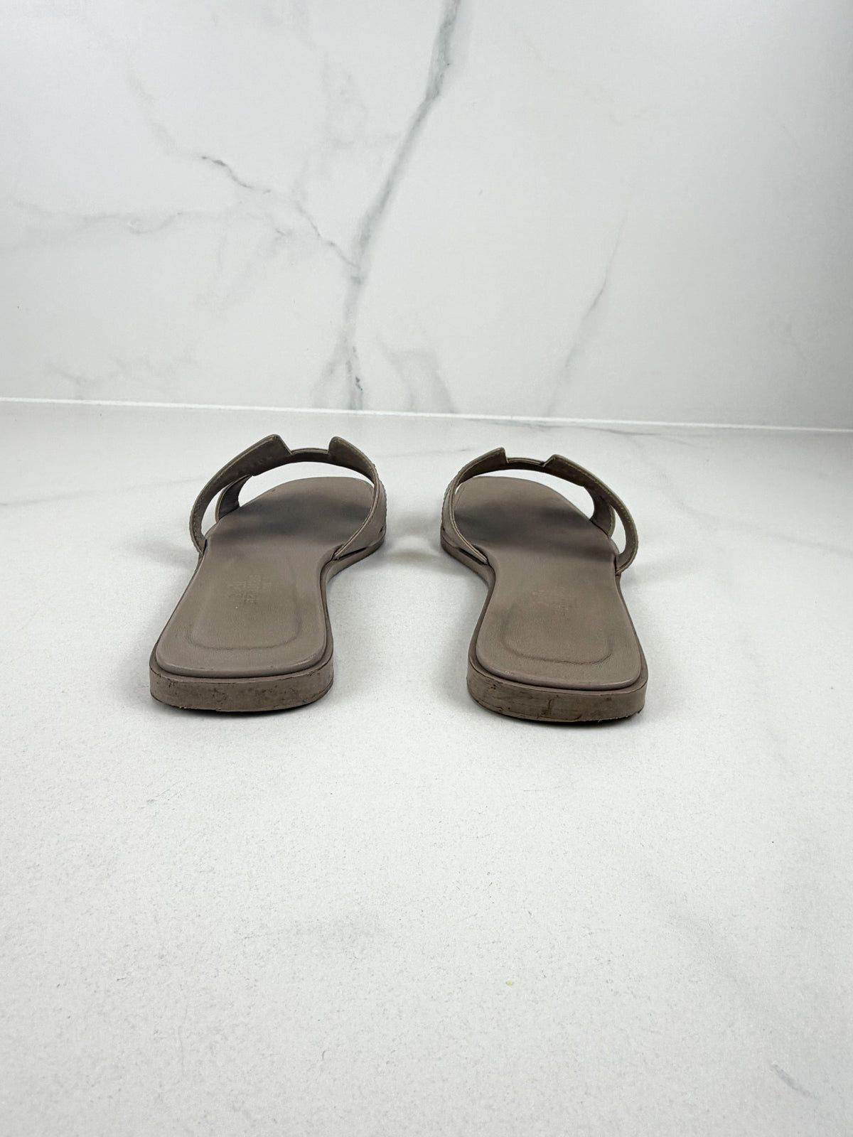 Hermes Oran Sandal in Beige Epson Calfskin Size 37