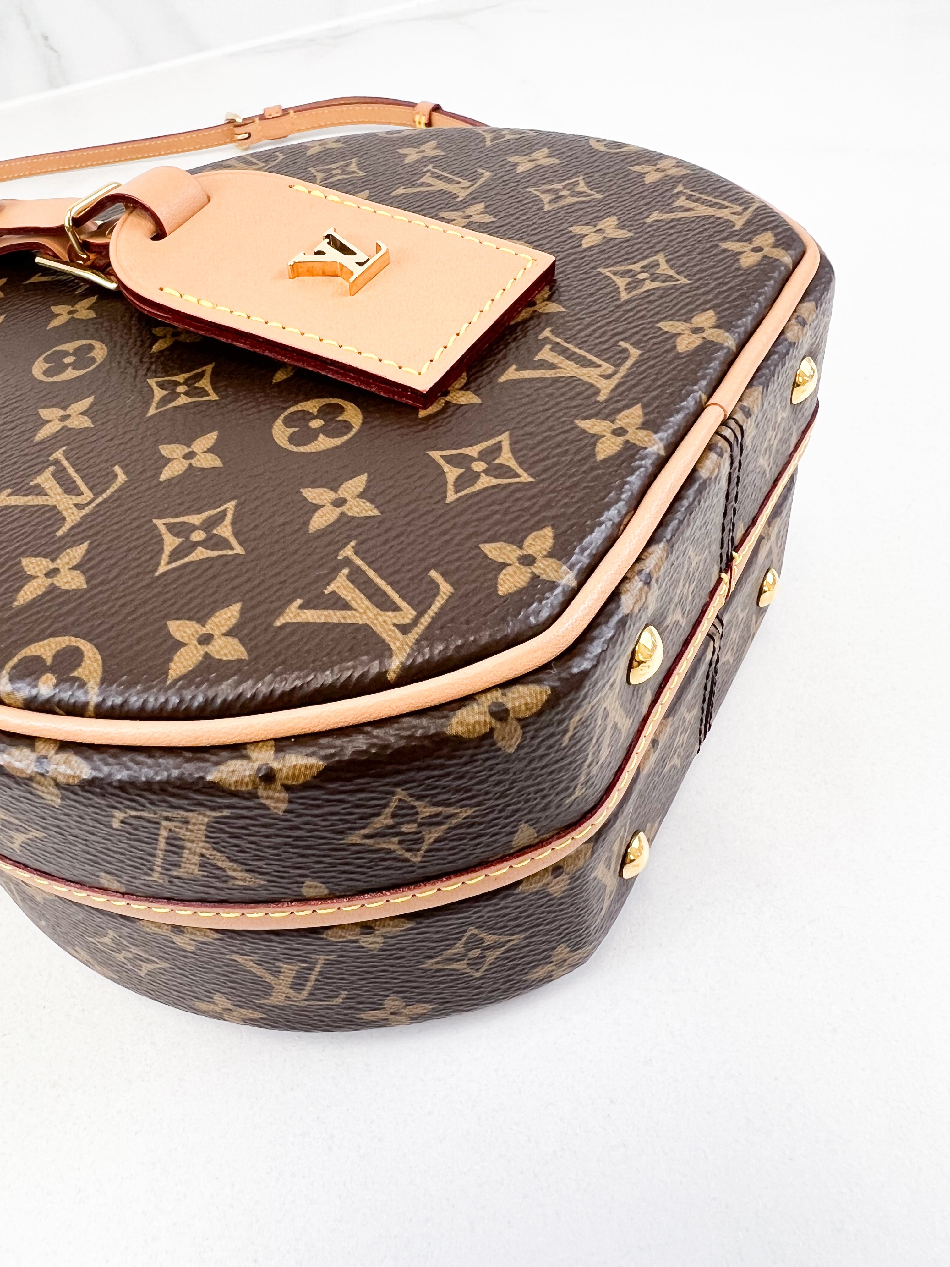 Louis Vuitton Petite Boite Chapeau