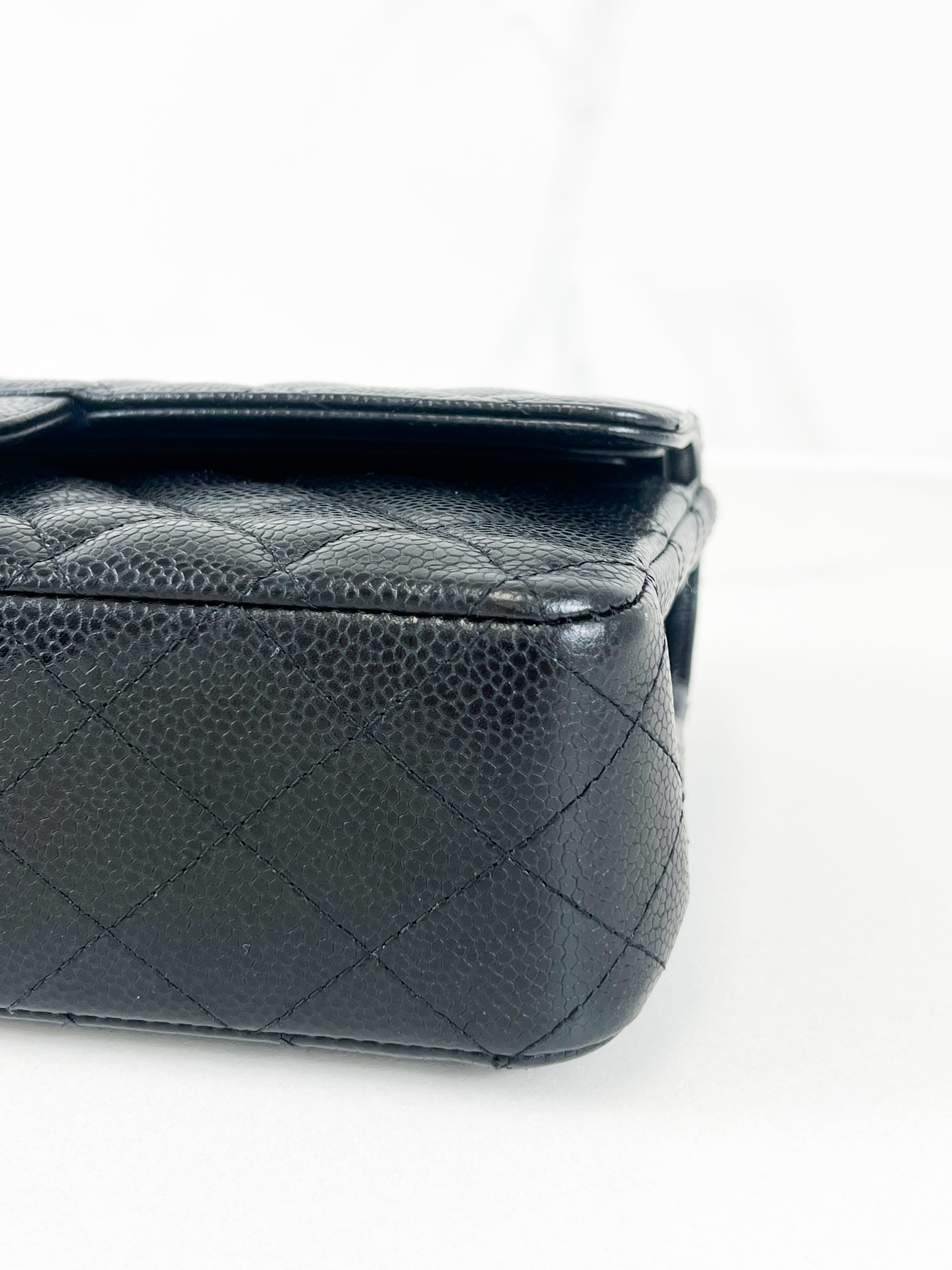 Chanel CC Medium Caviar Black Classic Double Flap Shoulder Bag