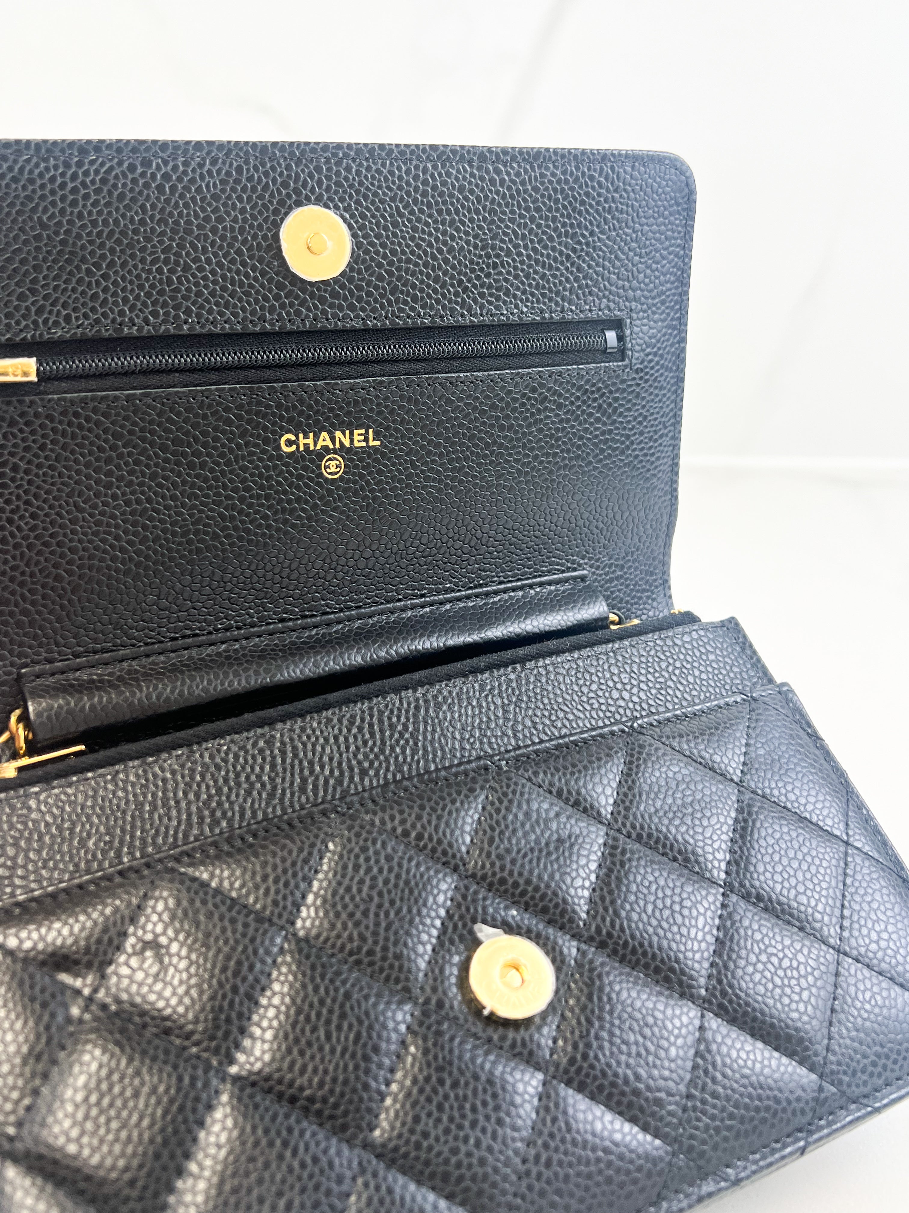 Chanel Black Caviar CC Classic Wallet On Chain GHW
