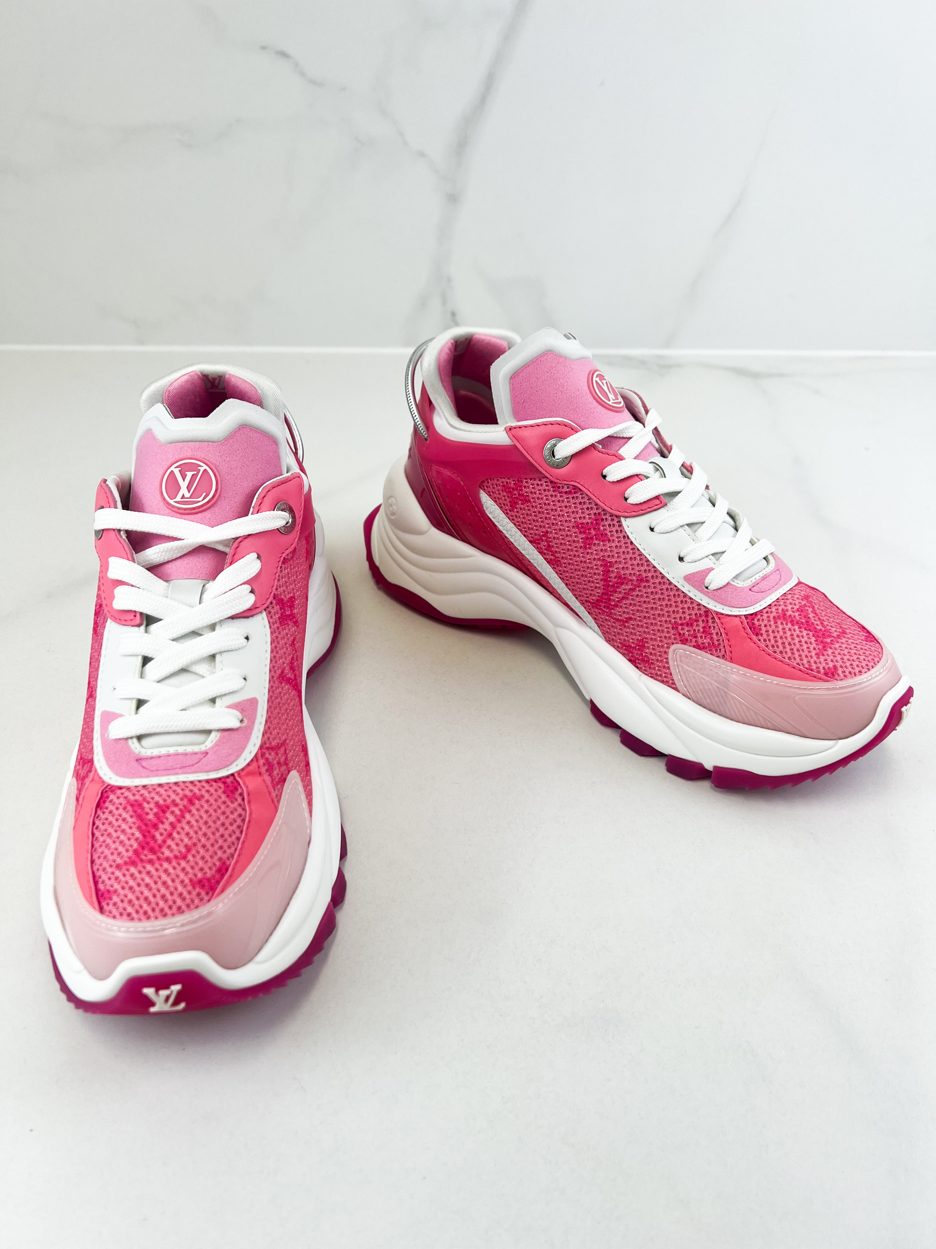 Louis Vuitton Run 55 Sneaker Size 39