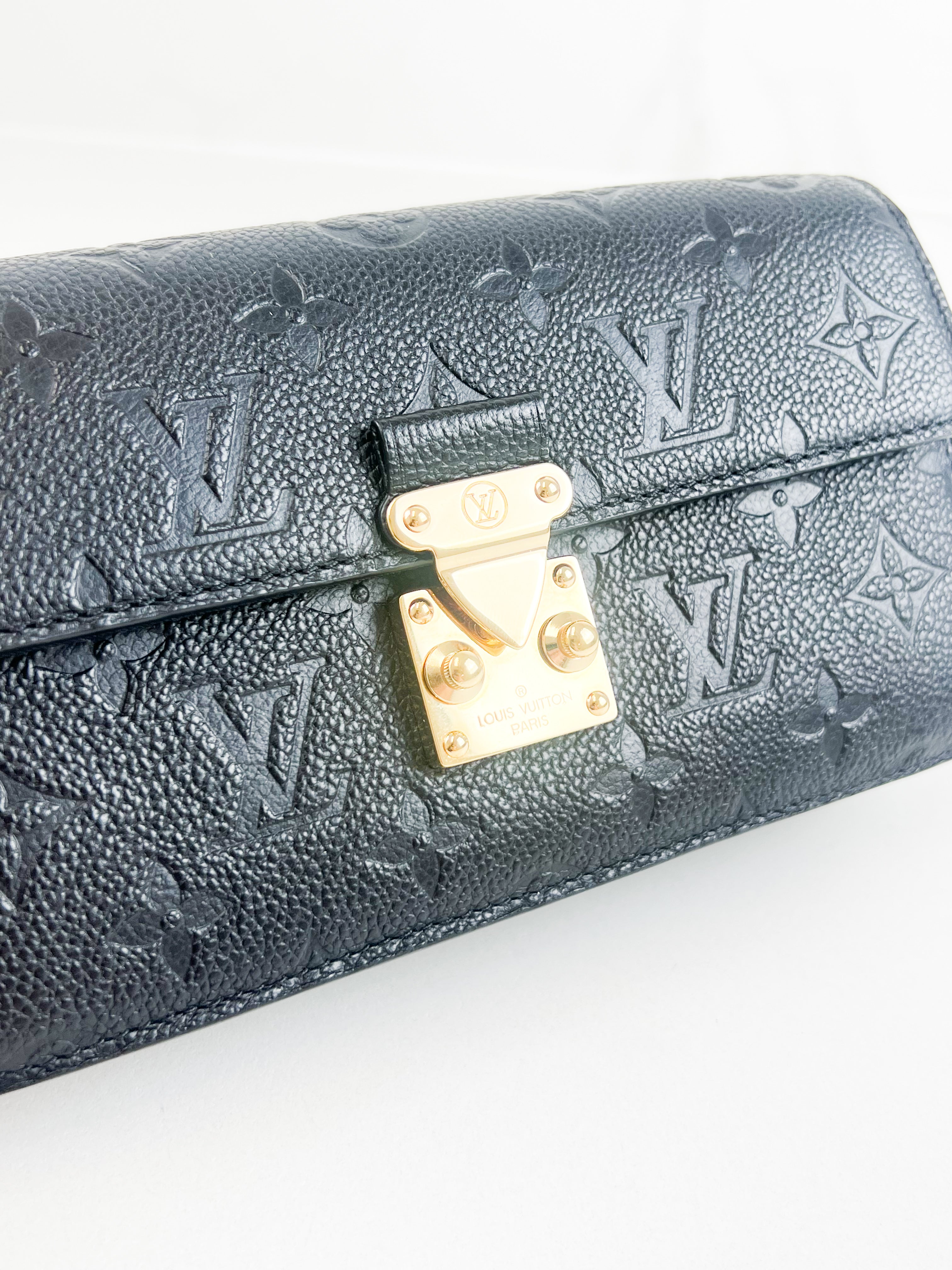 Louis Vuitton Metis Wallet on Chain