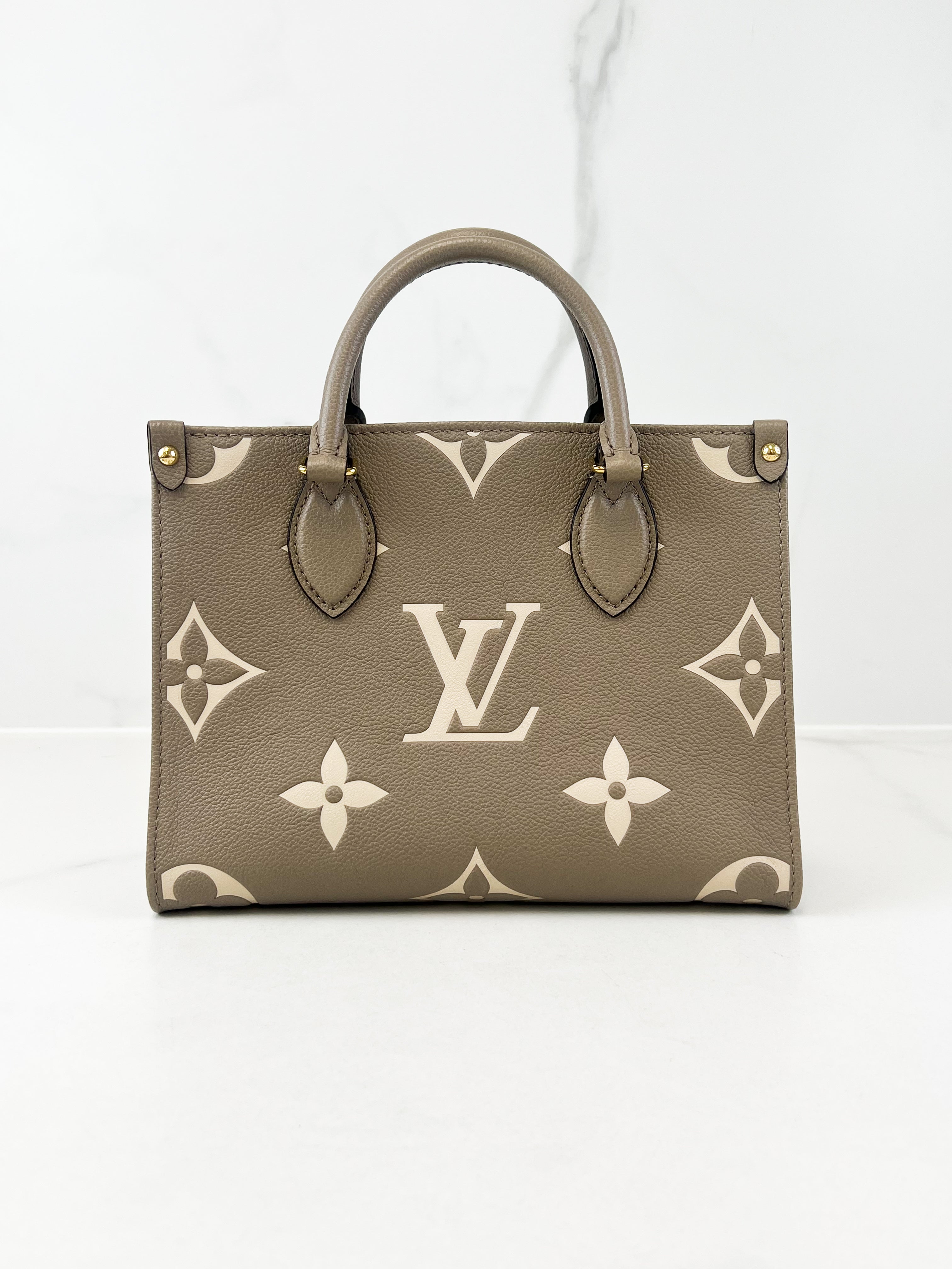 Louis Vuitton Onthego PM Tourterelle Crème