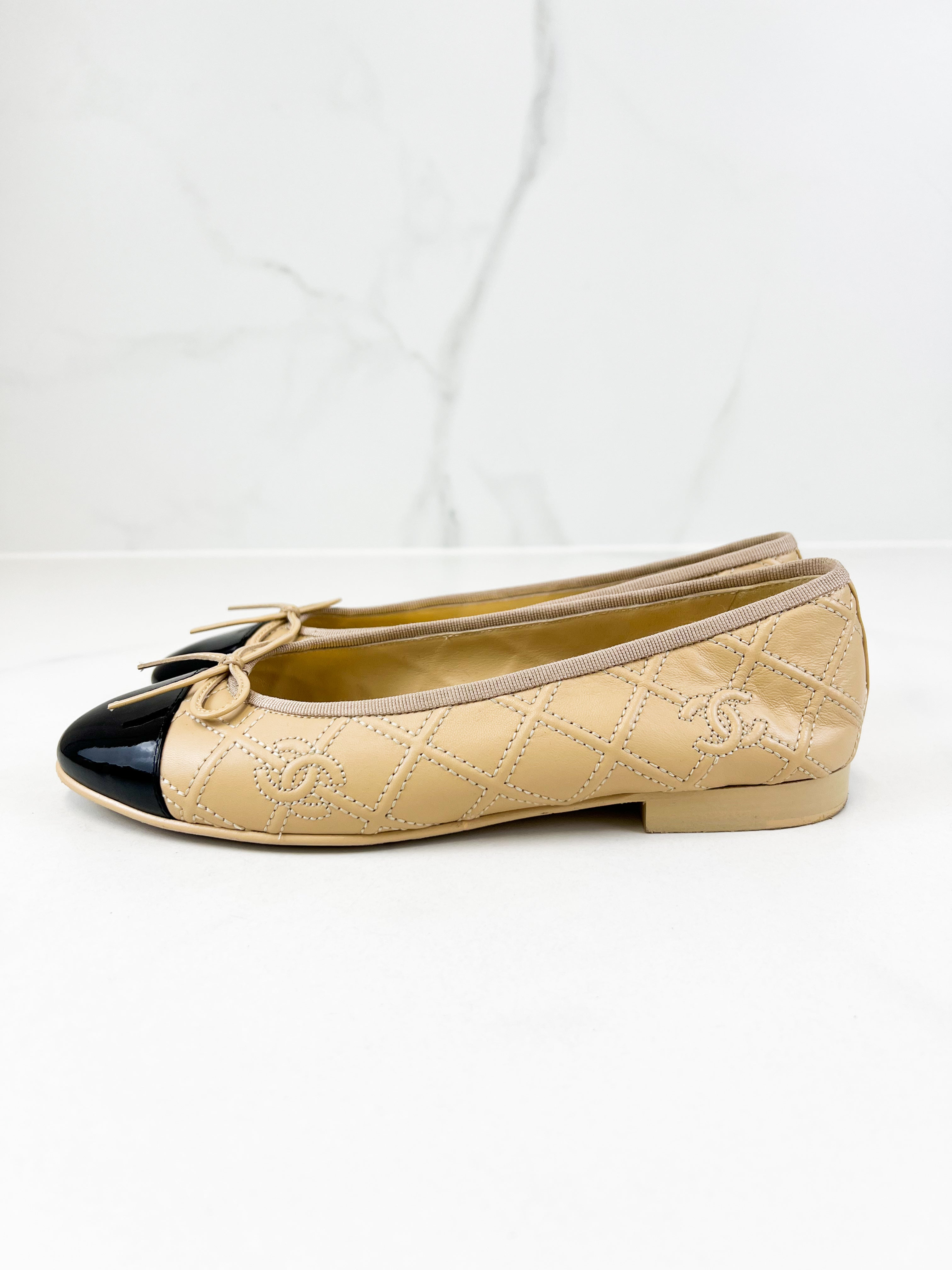 Chanel CC Lambskin & Patent Ballerina Flats Size 37.5