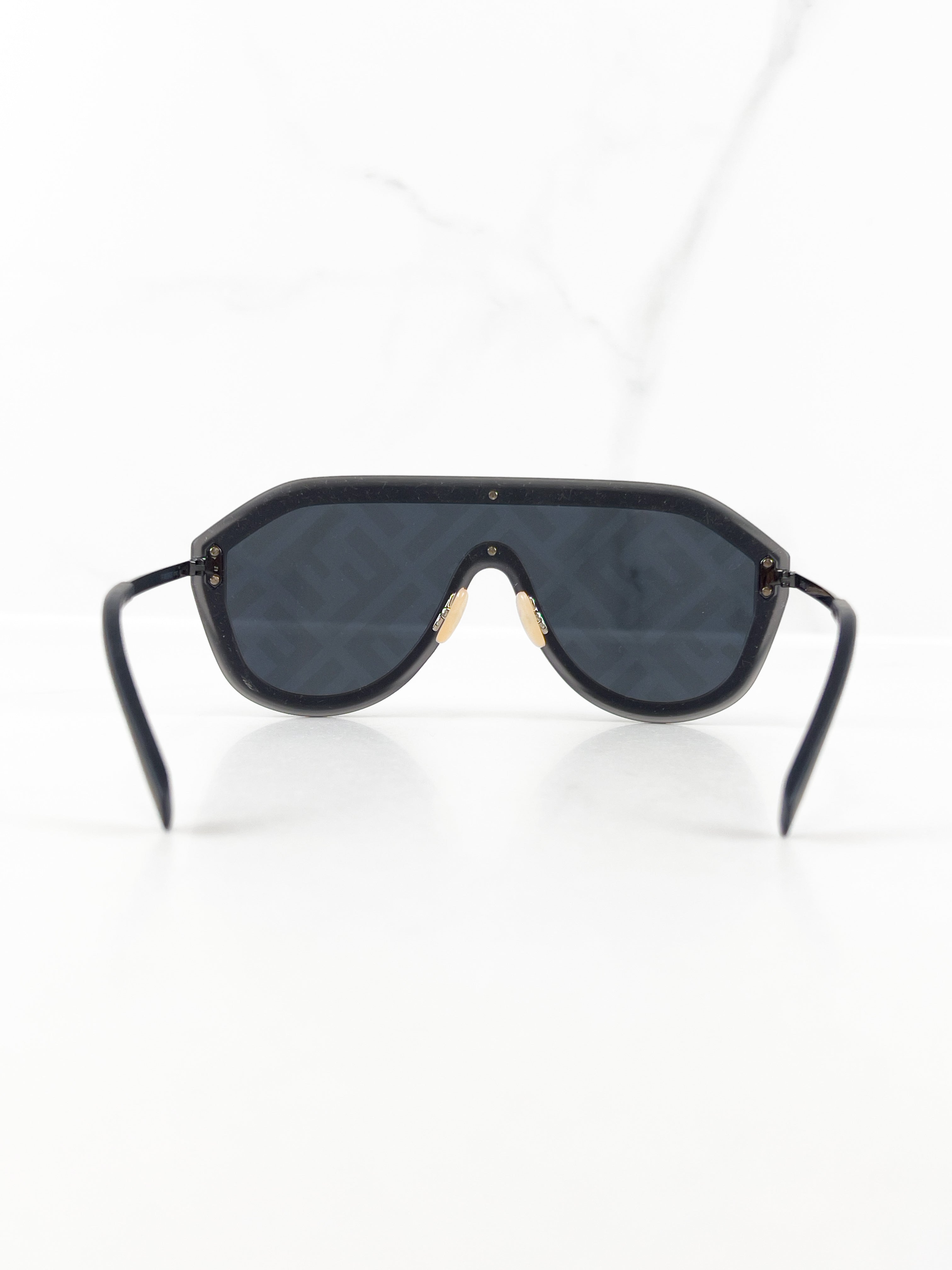 Fendi FF Shield Print Sunglasses in Black