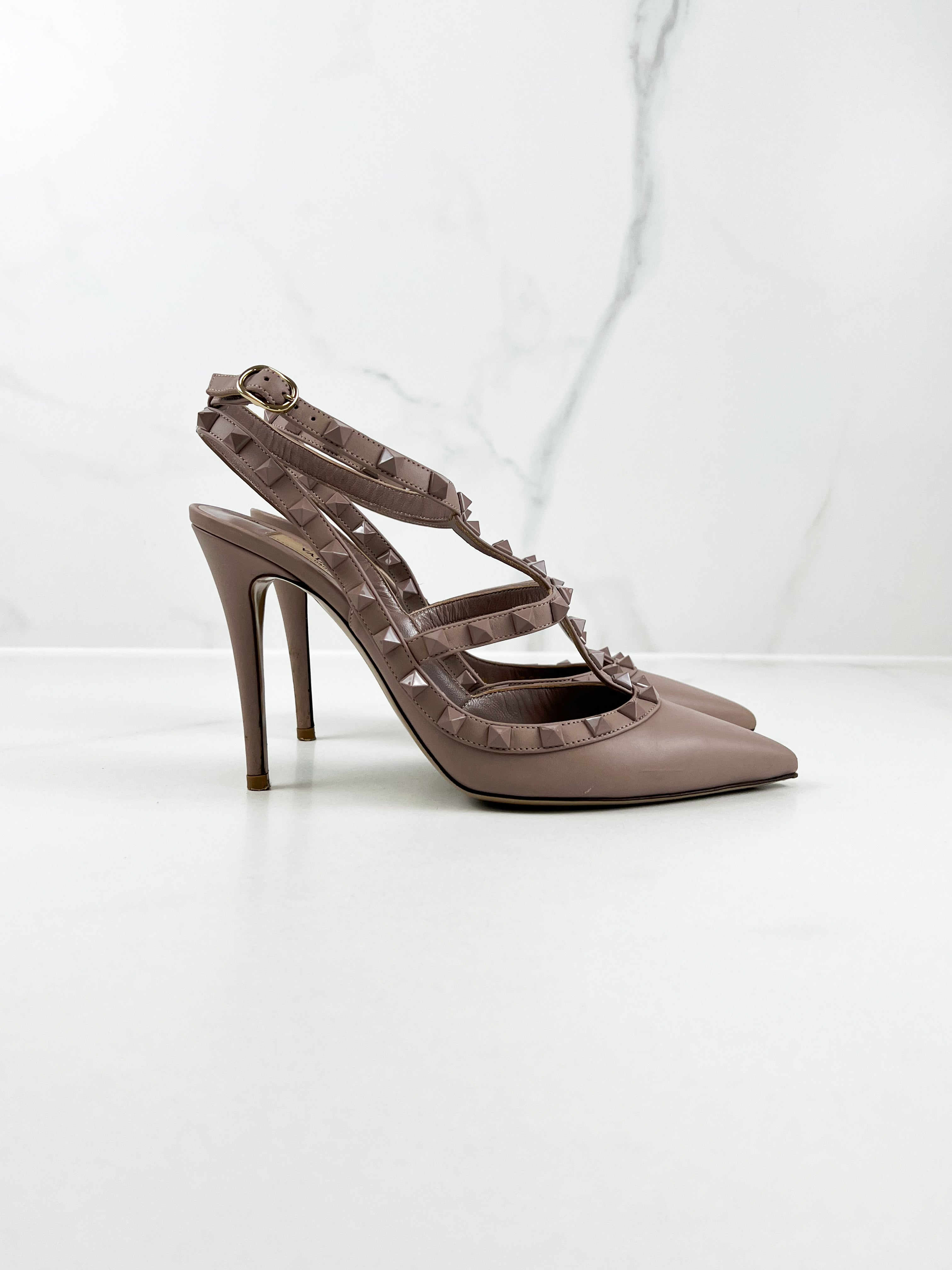 Valentino Garavani Rockstud Caged Pump Size 38