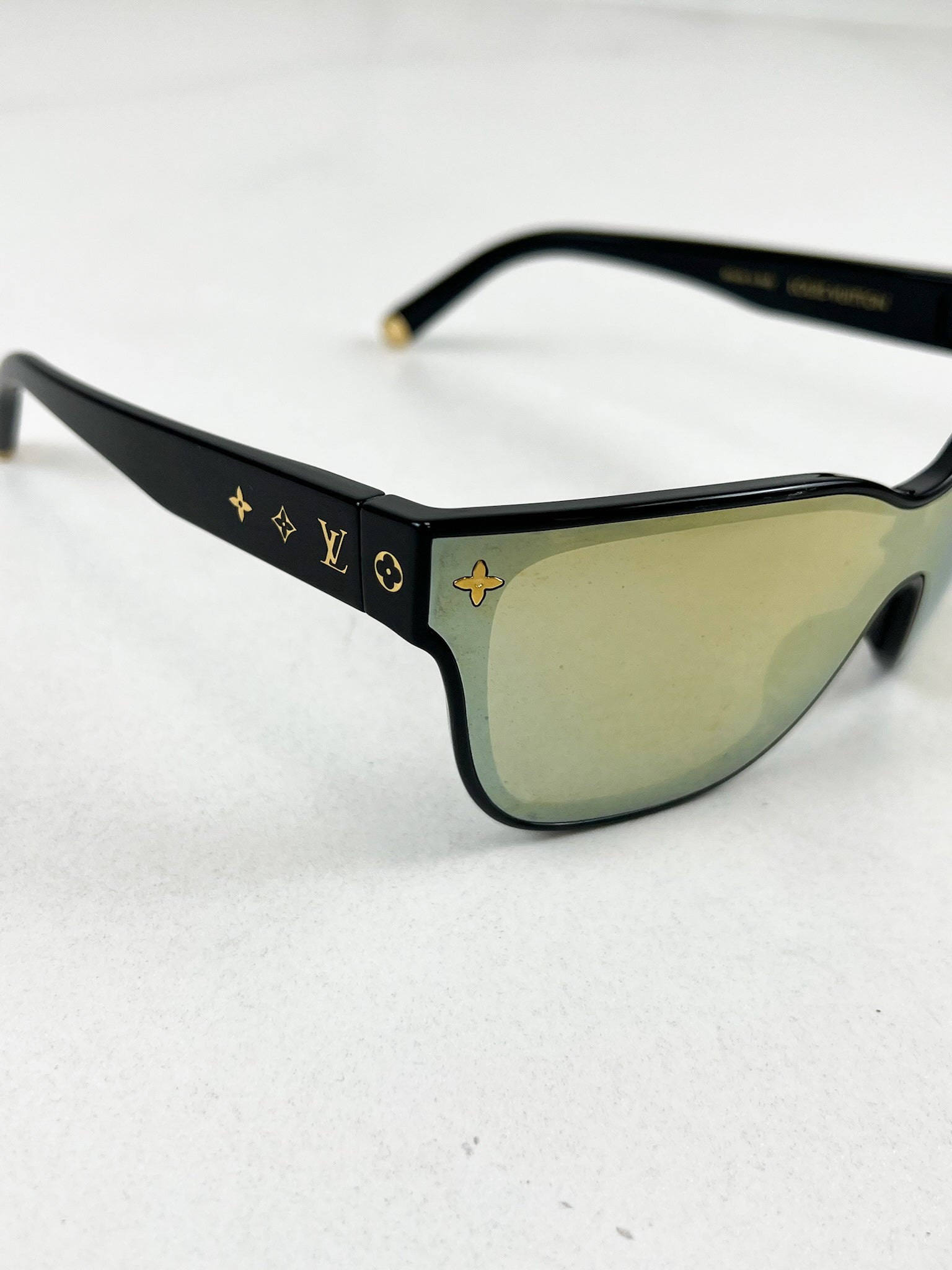 Louis Vuitton Reflective LV Shadow Square Sunglasses