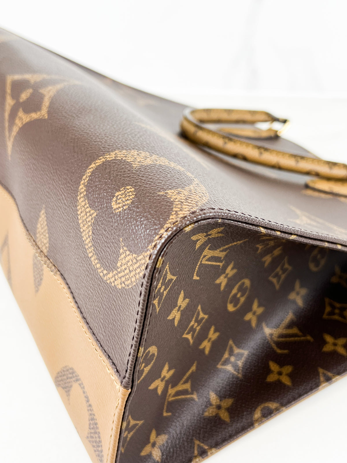 Louis Vuitton Onthego PM Reverse Monogram Canvas