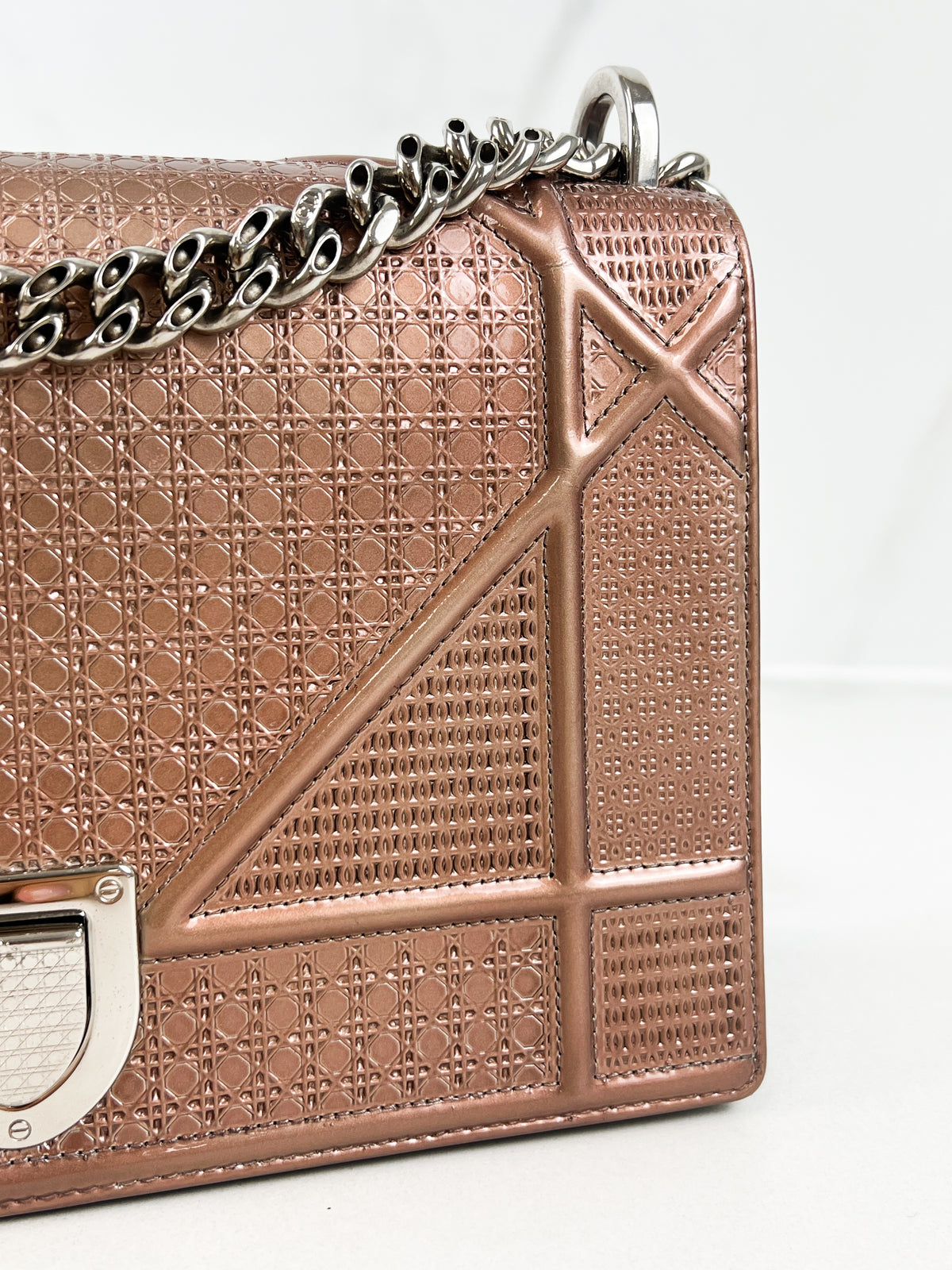 Christian Dior Diorama Medium Cannage in Iridescent pink