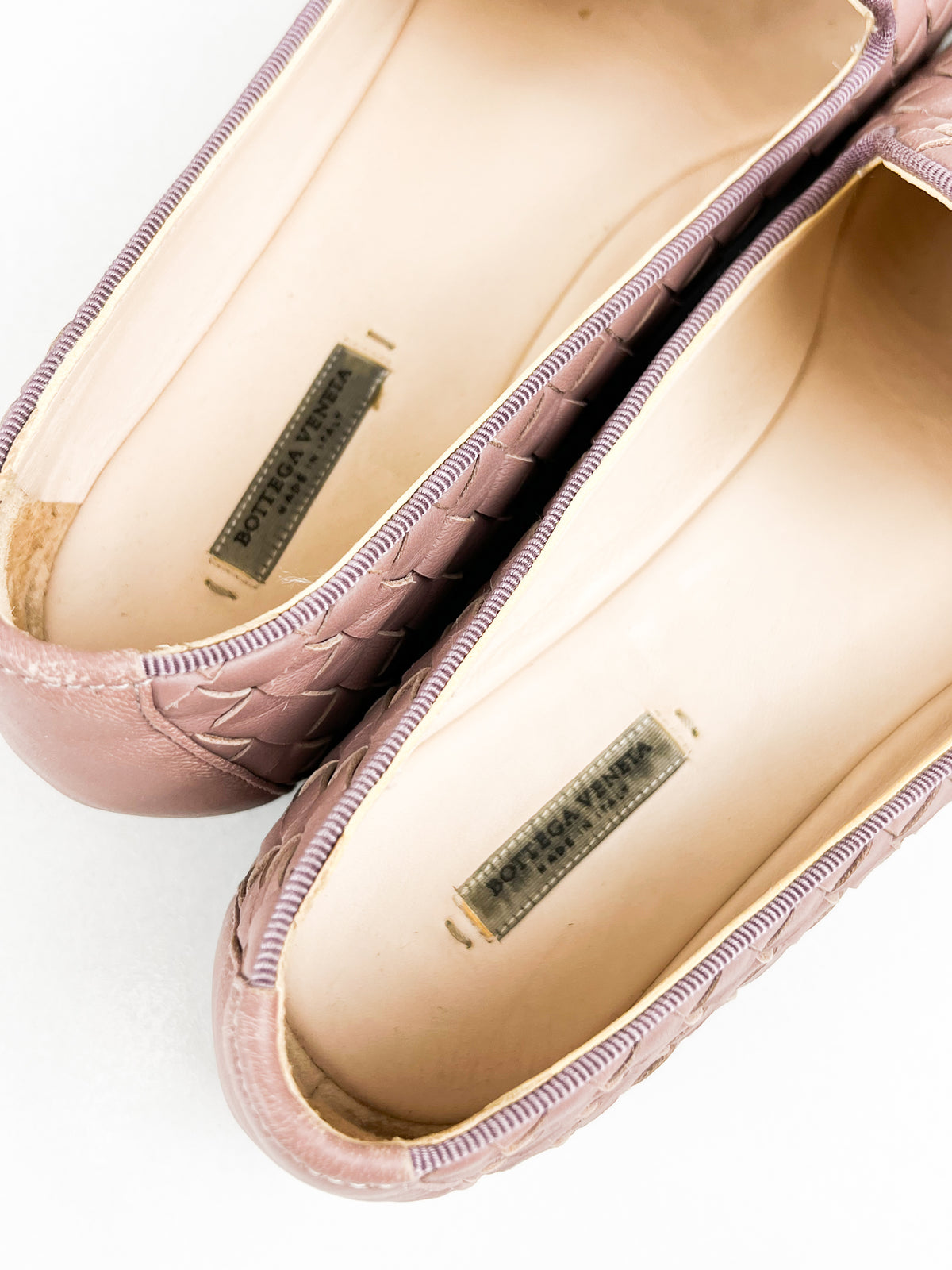 Bottega Veneta Intrecciato Leather Loafer in Deco Rose Size 37