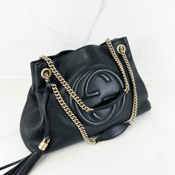 Gucci Medium Soho Grained Leather Bag in Black