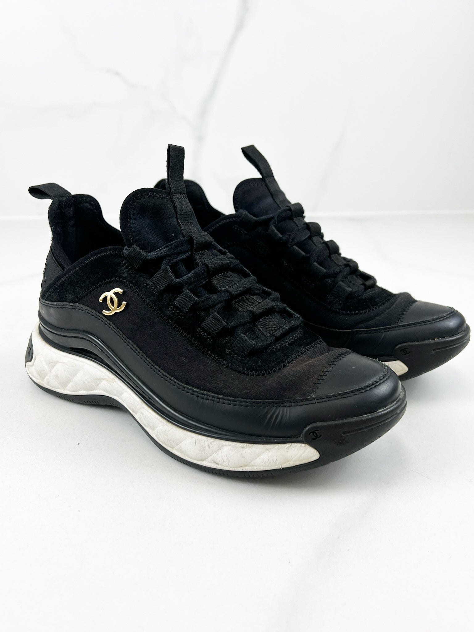 Chanel Black CC Logo Leather Sneaker Size 36.5
