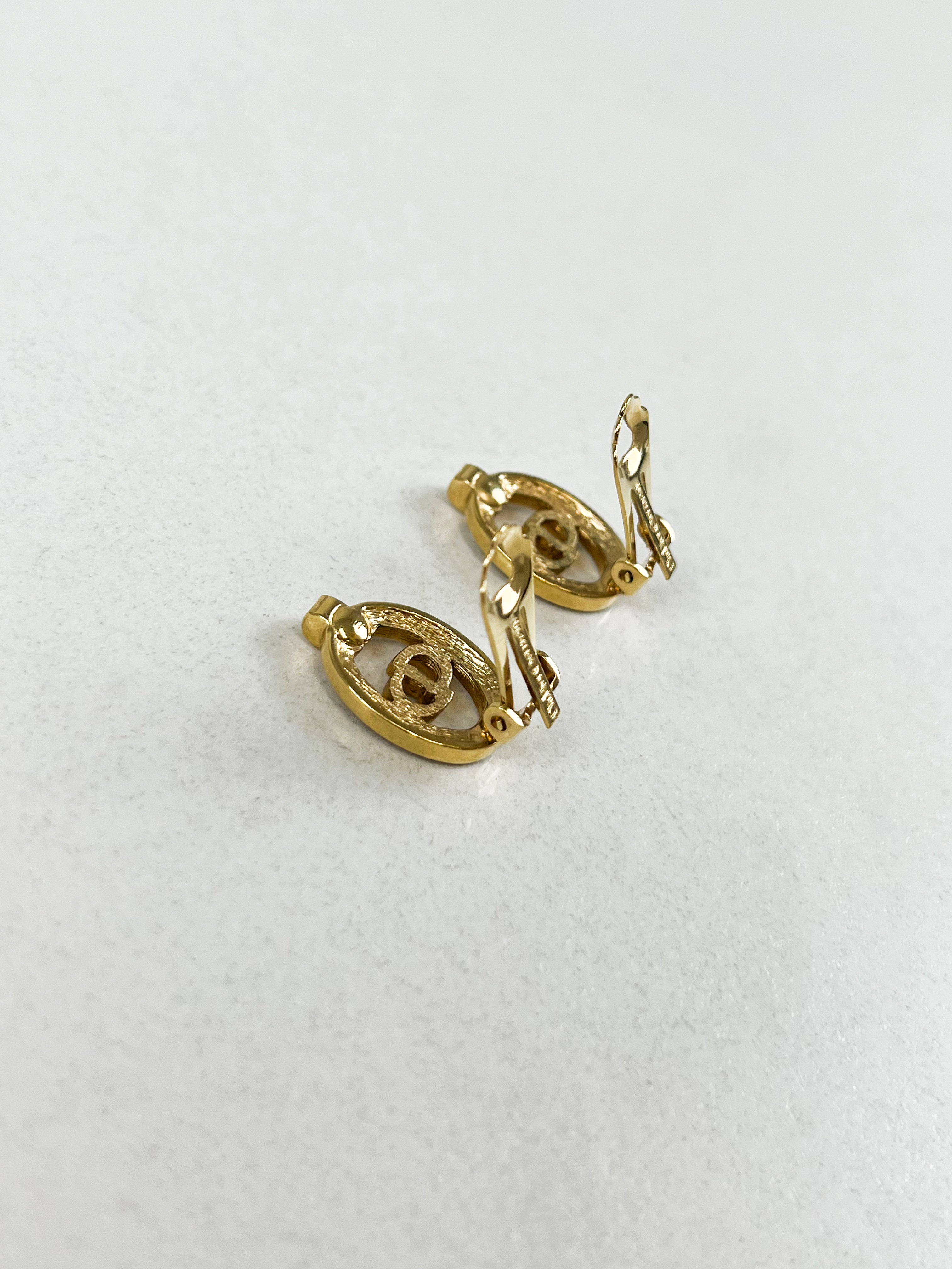 Christian Dior CD Logo Clip Earrings in Gold