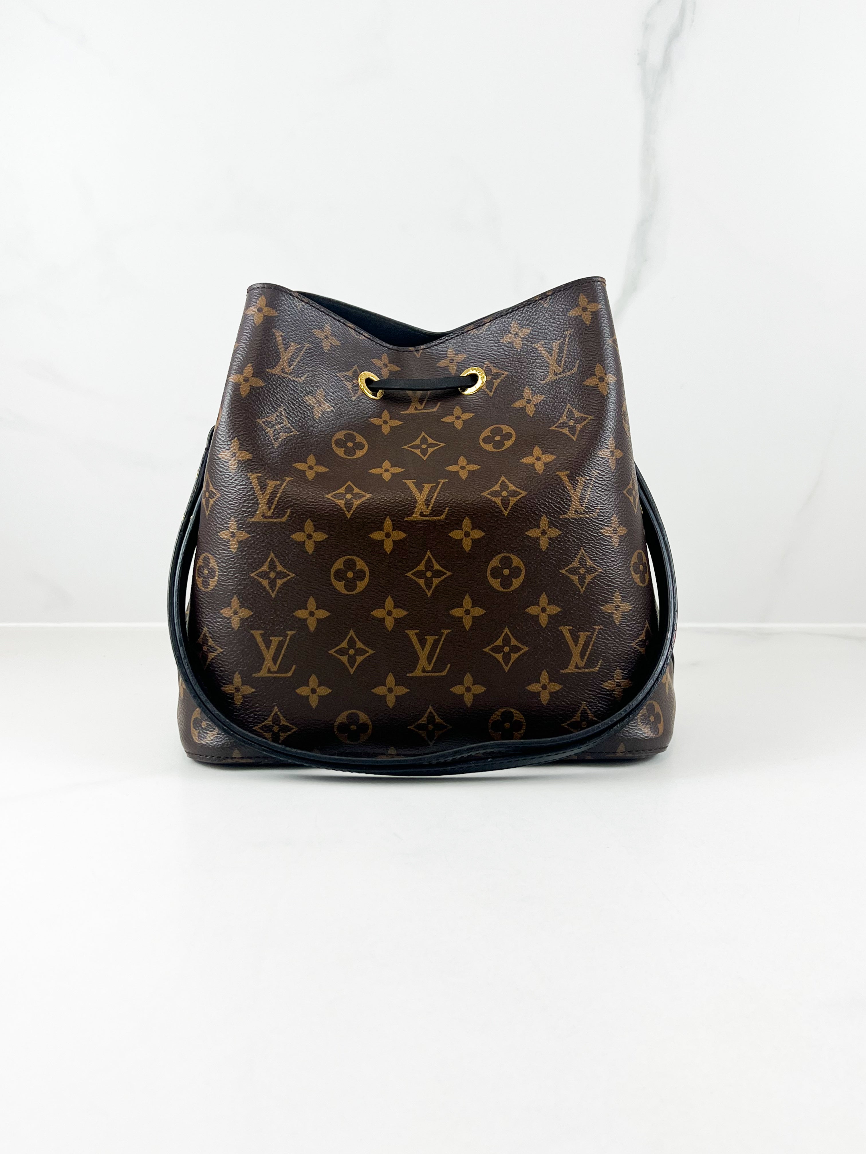 Louis Vuitton Black Neo Noe