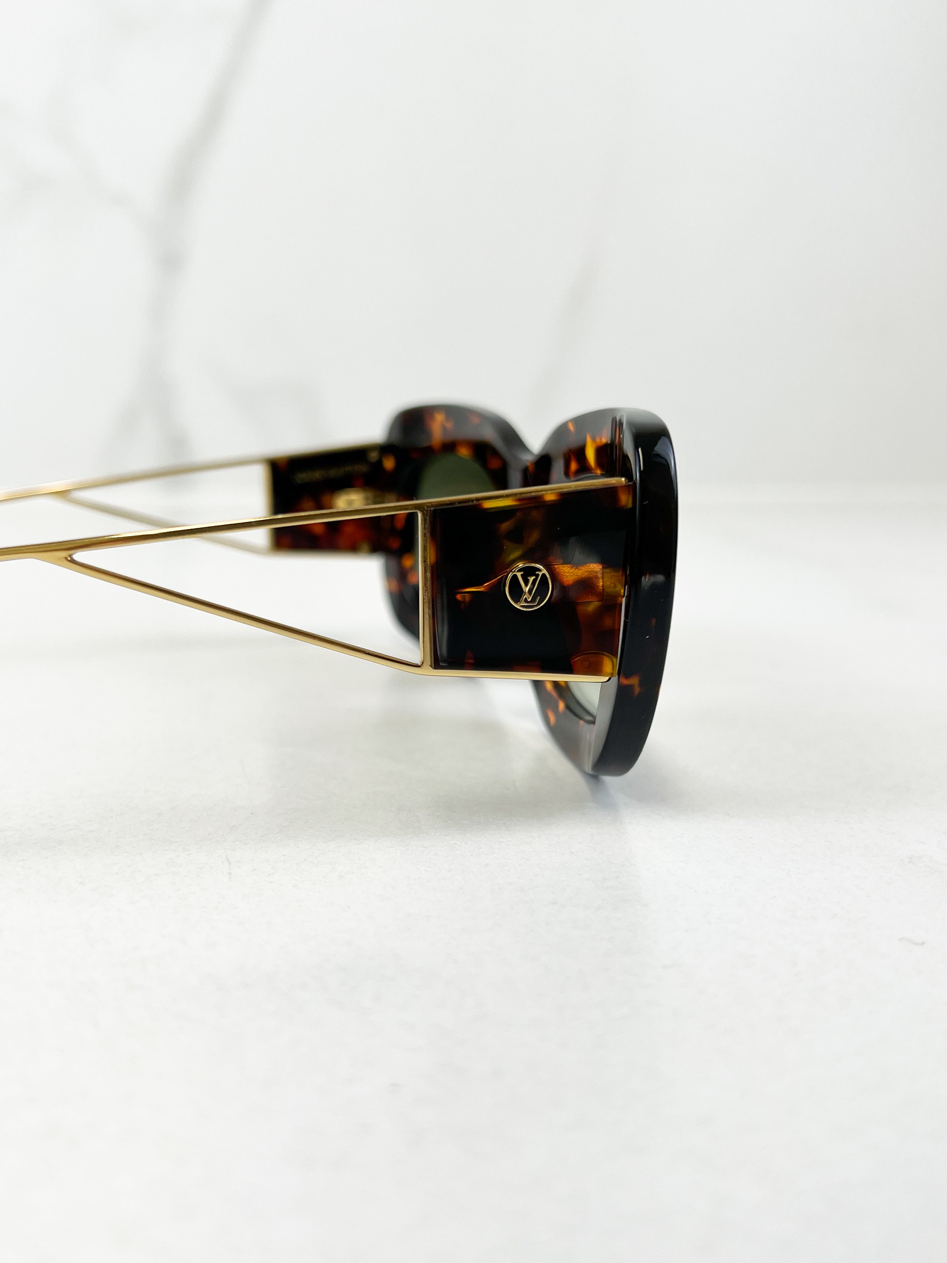 Louis Vuitton Brown Logo Sunglasses
