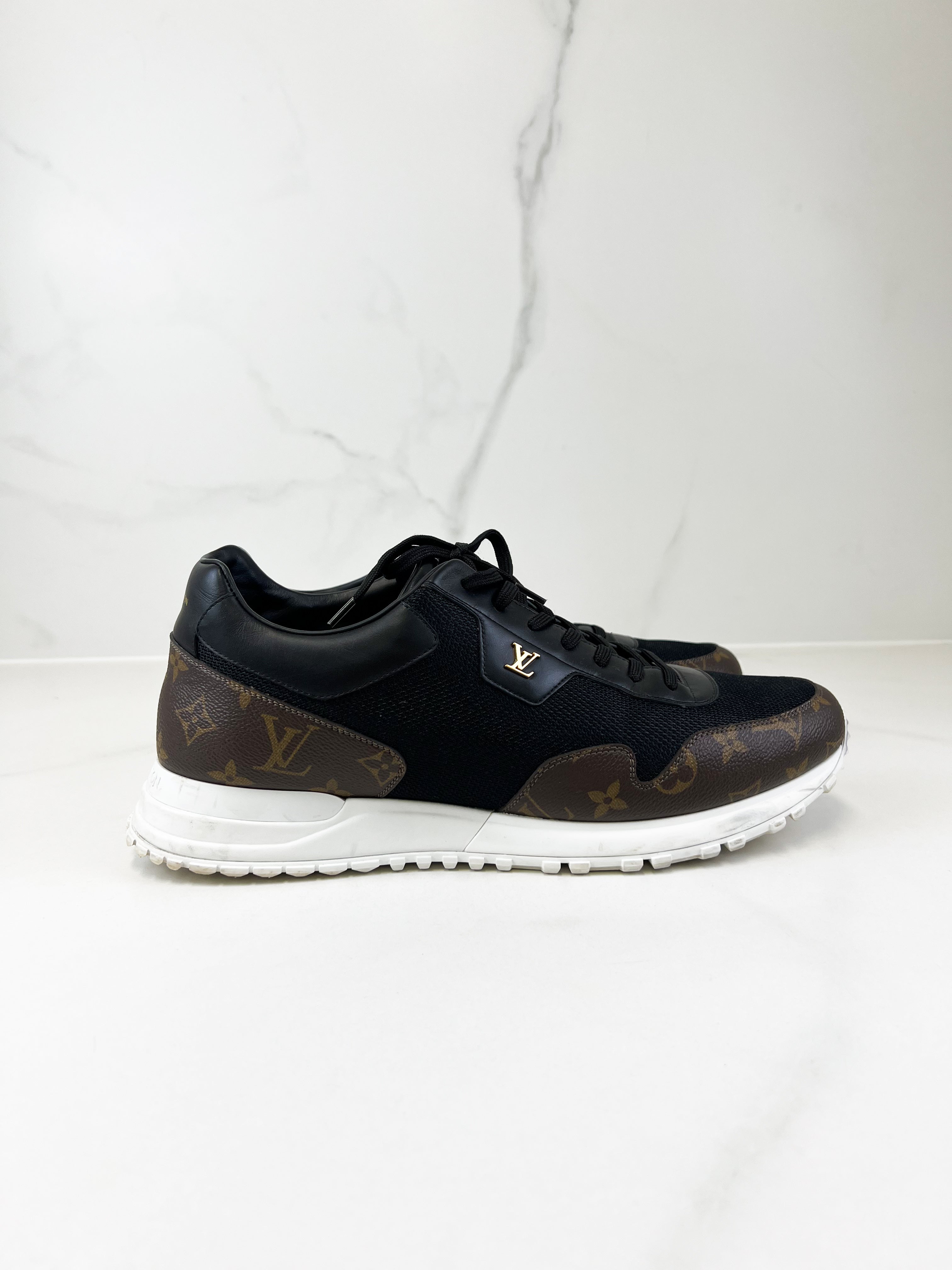 Louis Vuitton Mens Runaway Low Top Sneakers Size 12
