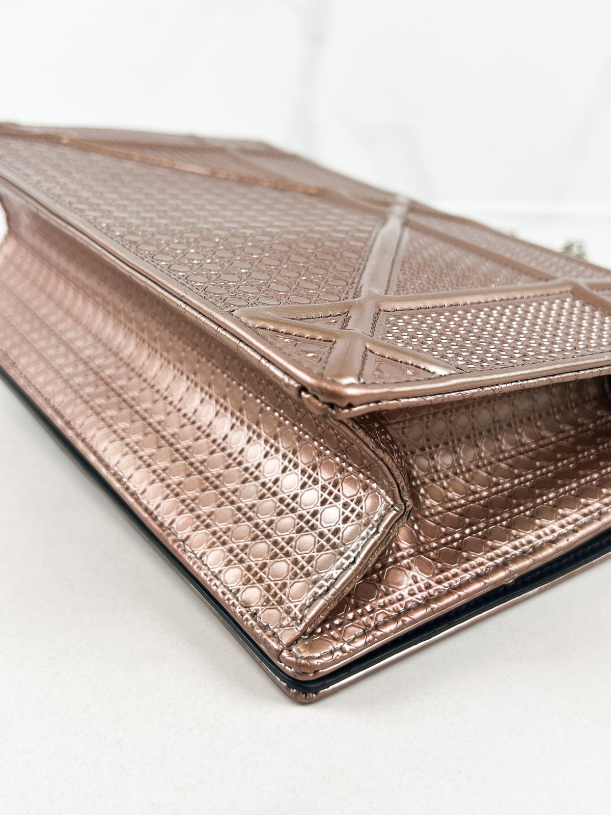 Christian Dior Diorama Medium Cannage in Iridescent pink