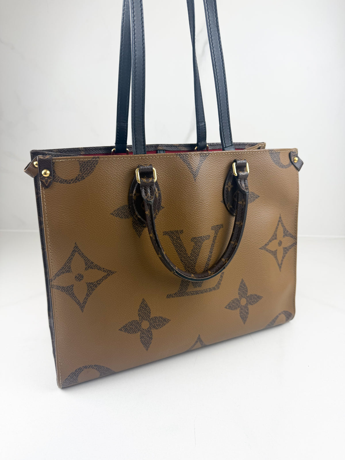 Louis Vuitton Reverse Onthego MM