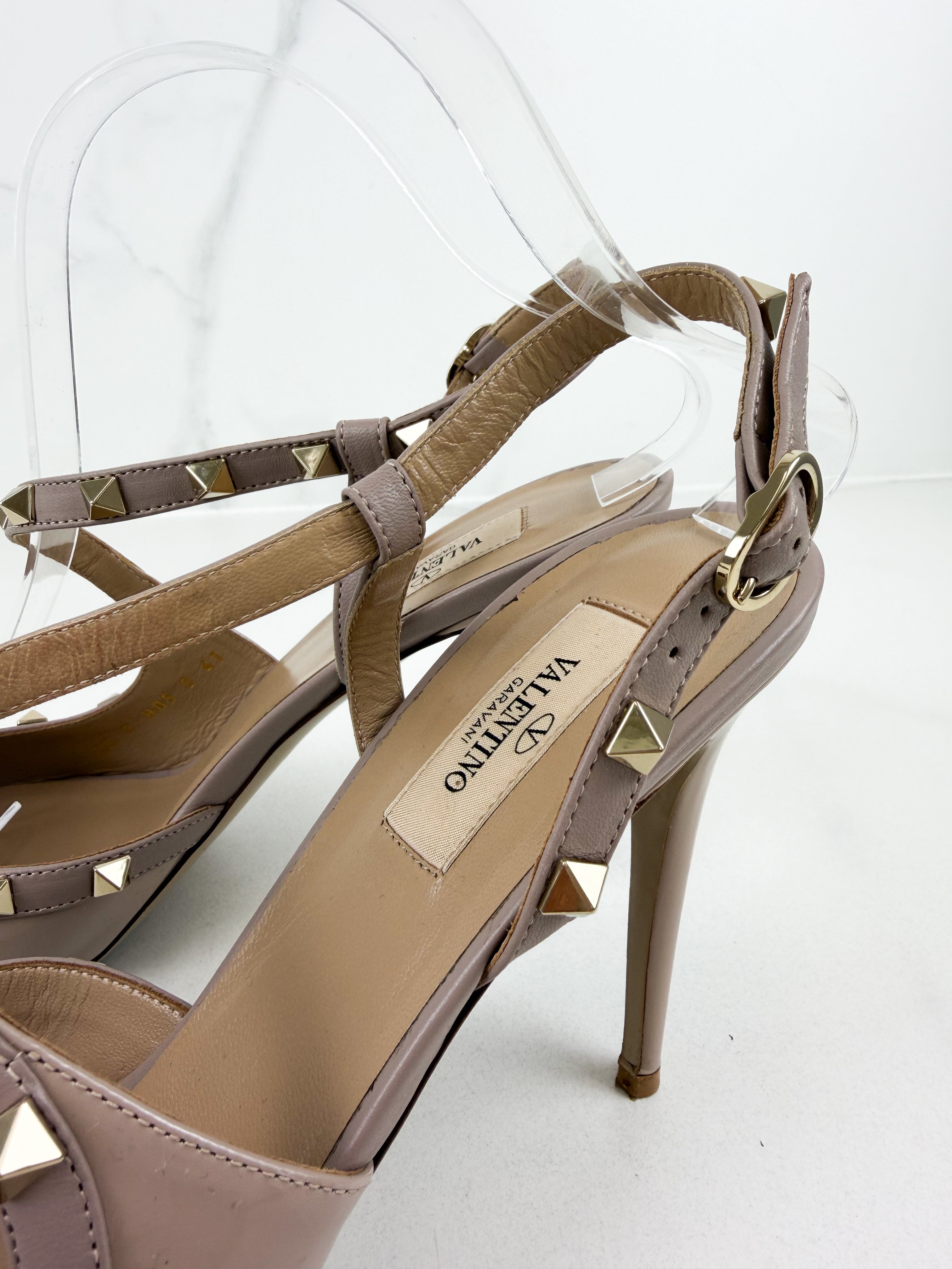Valentino Leather Beige Rockstud Sandal Size 41