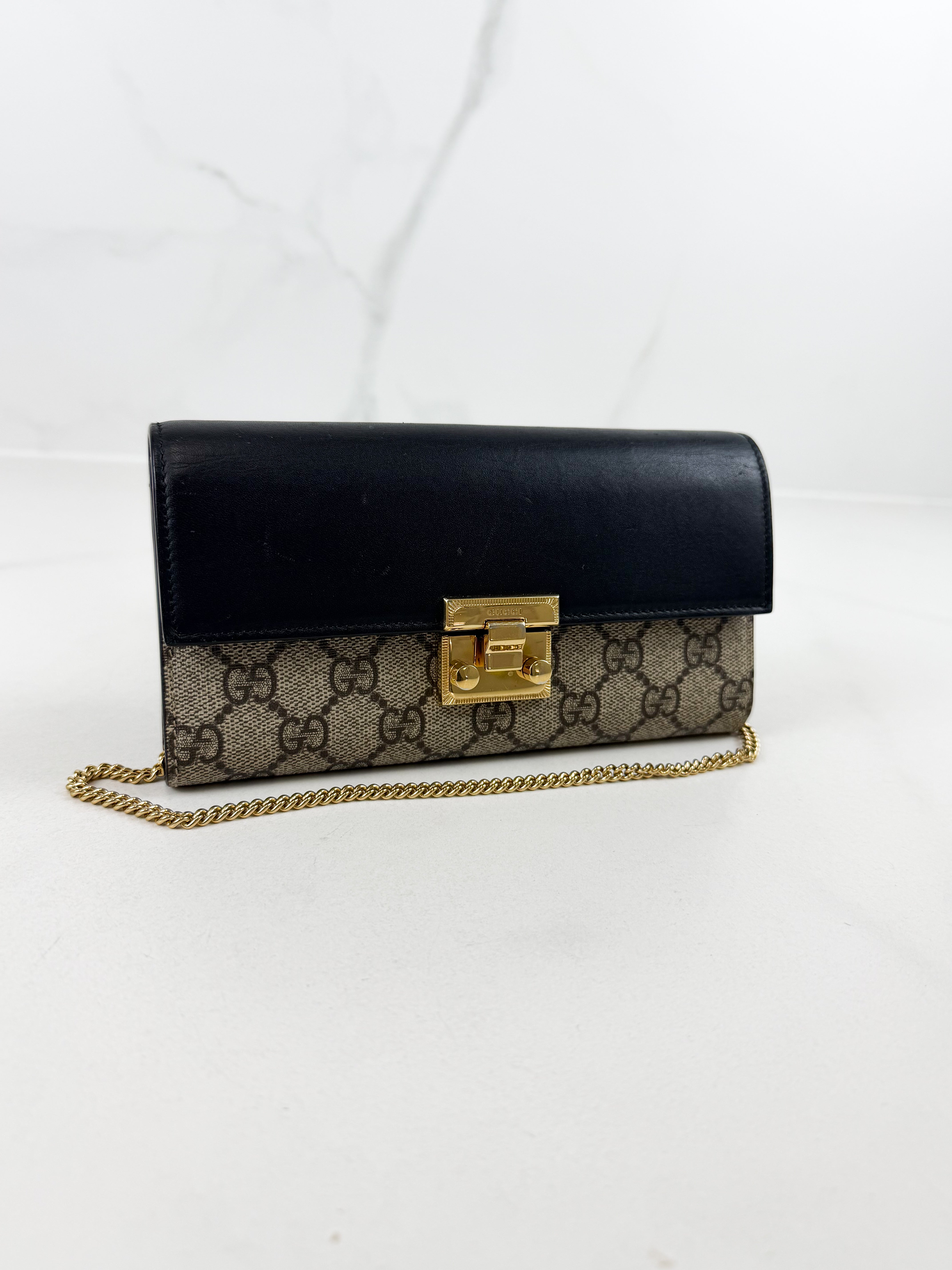 Gucci GG Supreme Continental Padlock WOC