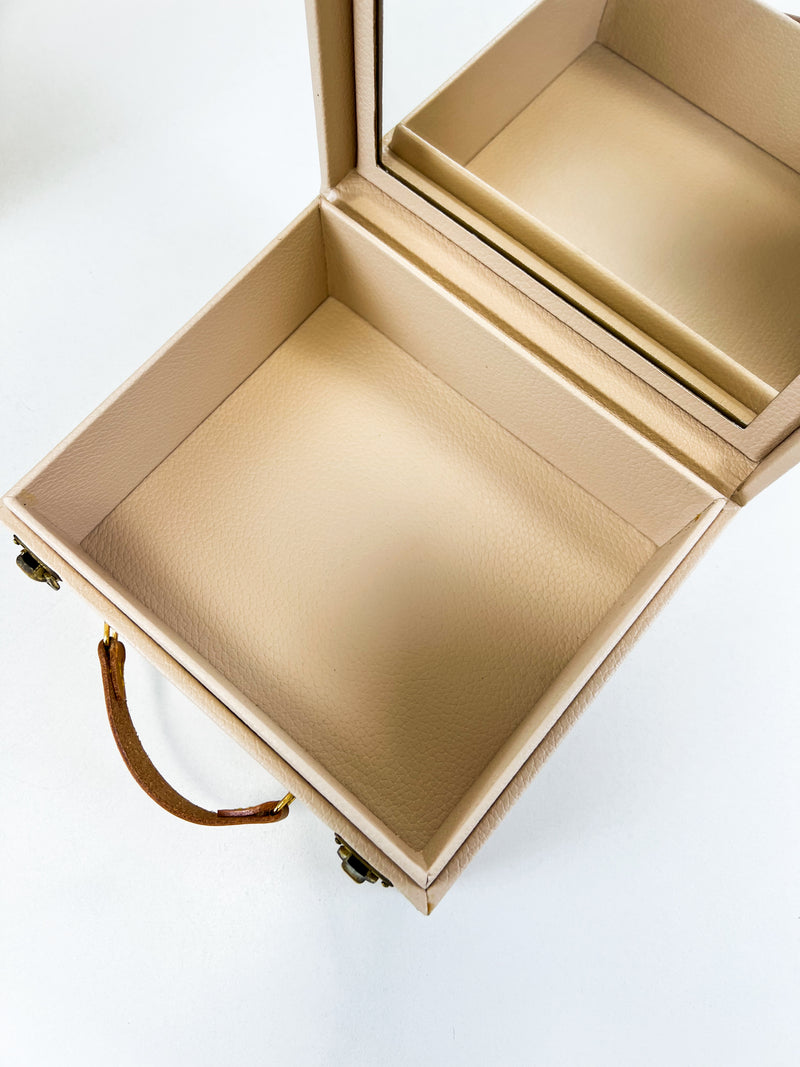Louis Vuitton Monogram Boite Pharmacie Vanity Case