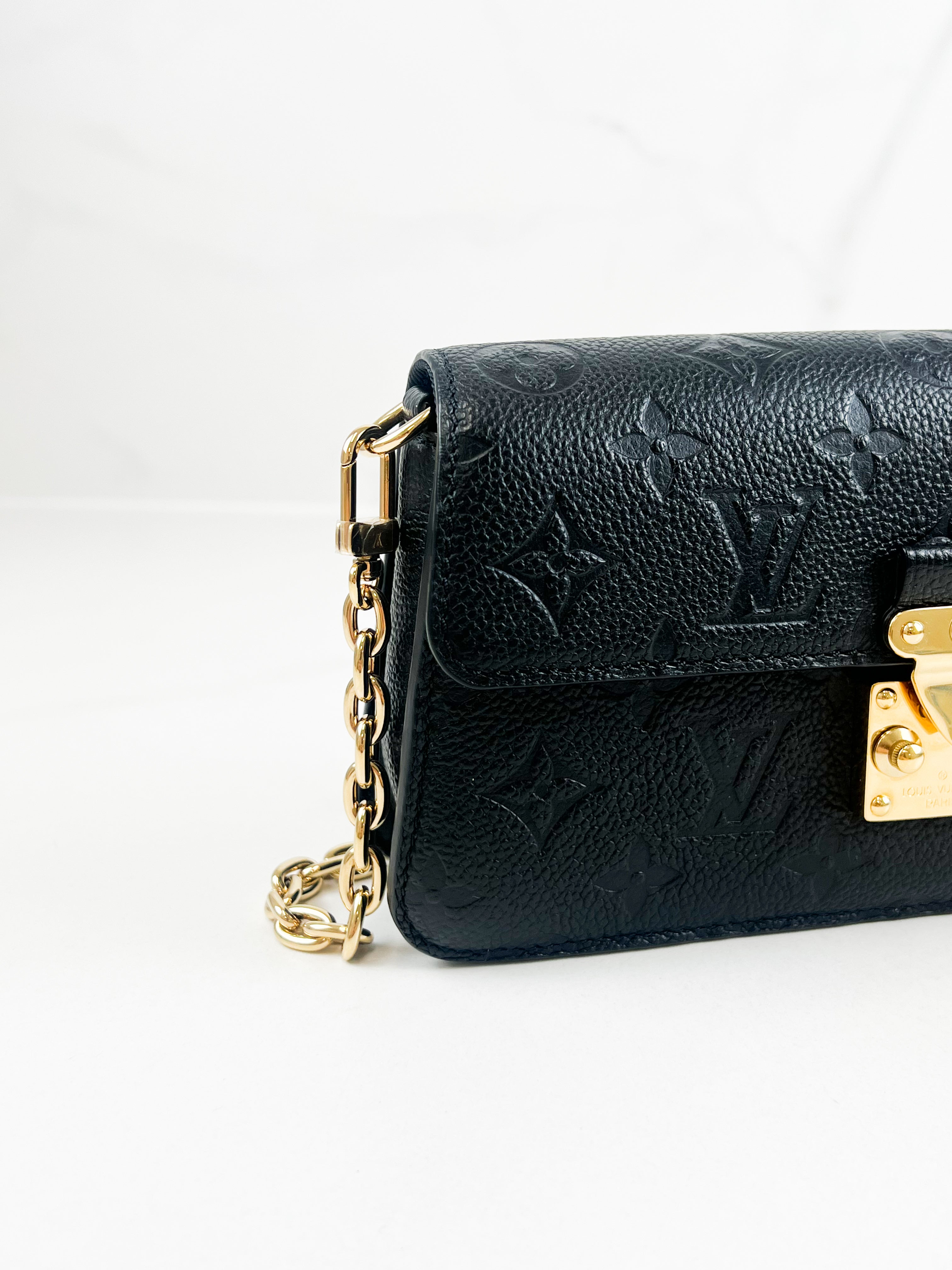 Louis Vuitton Metis Wallet on Chain