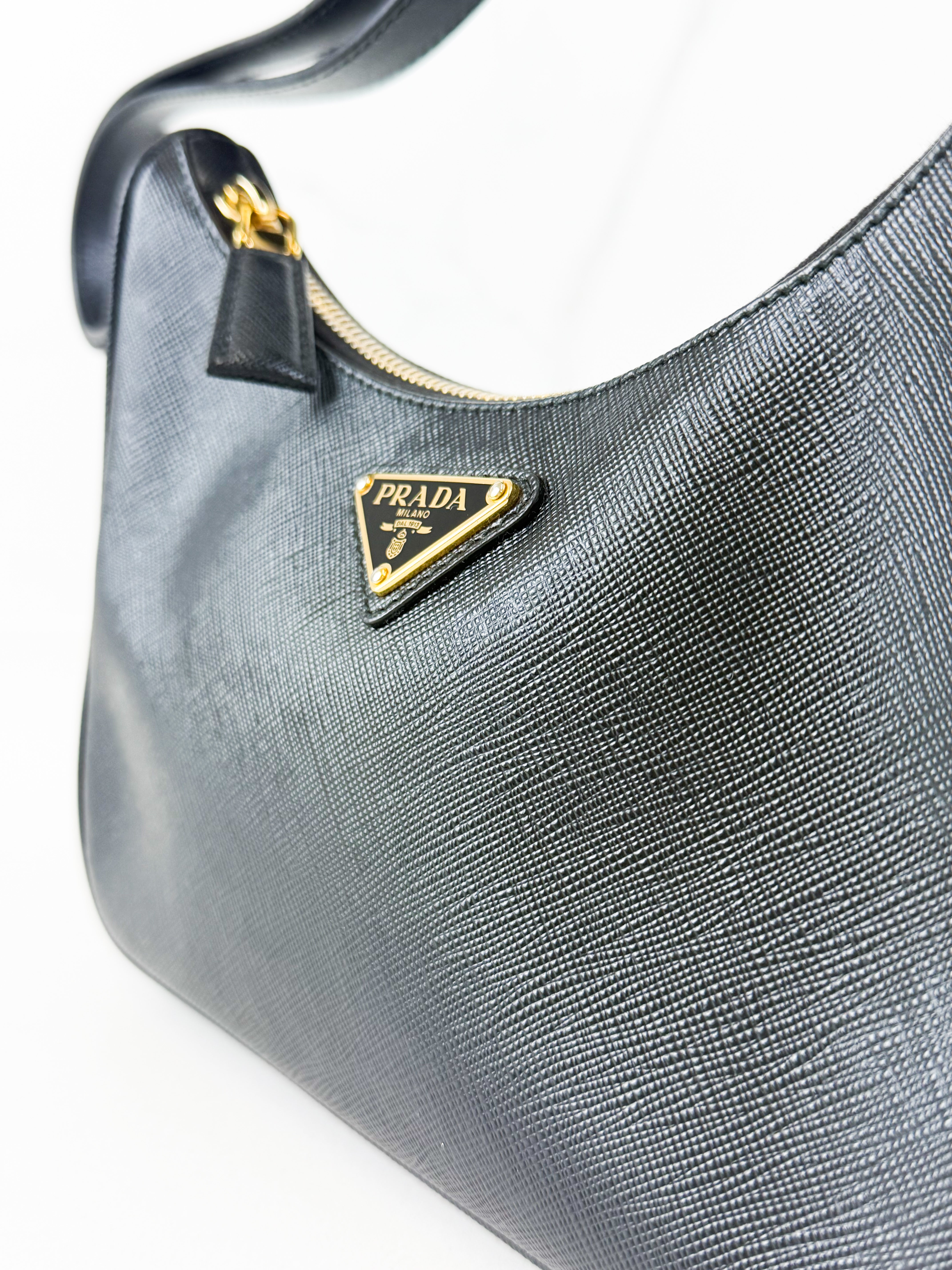 Prada Re-Edition 2005 Saffiano Leather Bag