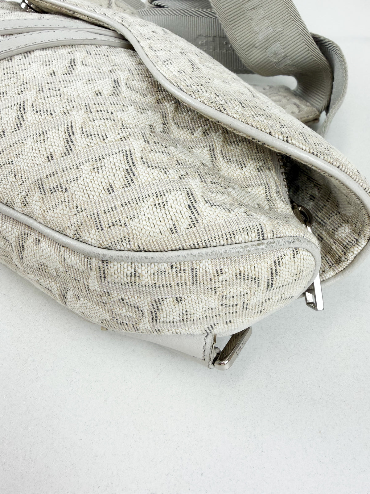 Christian Dior Unisex Saddle Bag in Oblique Canvas Latte & Gray