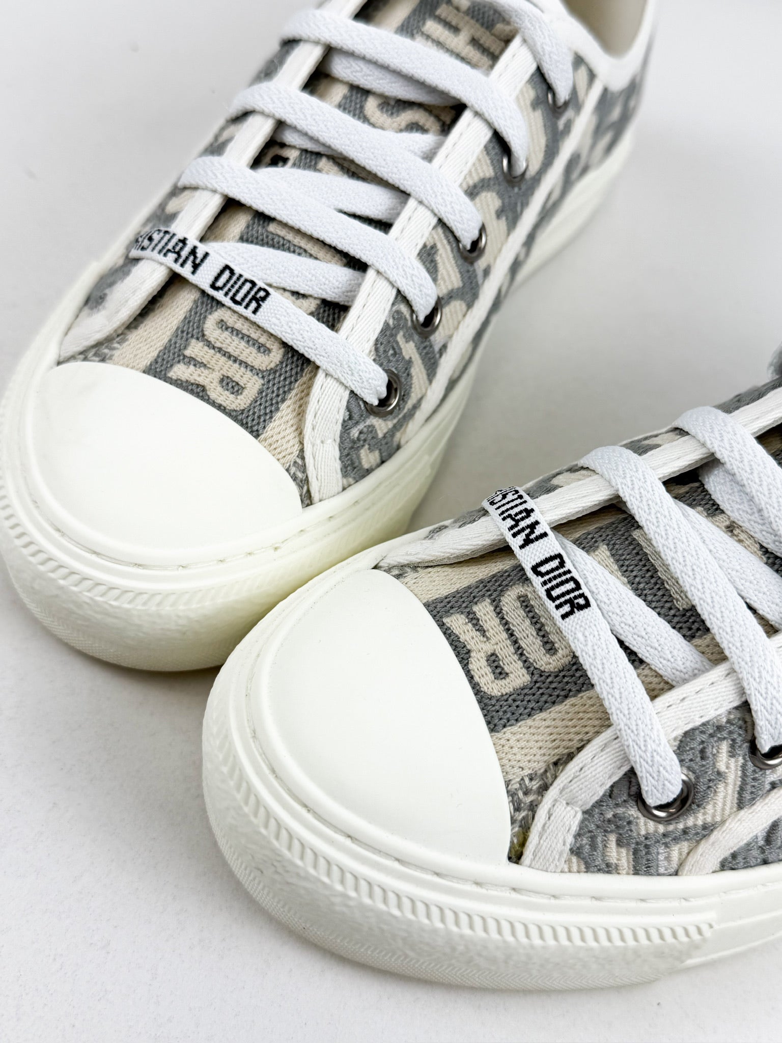 Christian Dior Walk'n'Dior Gray Dior Oblique Sneaker Size 35