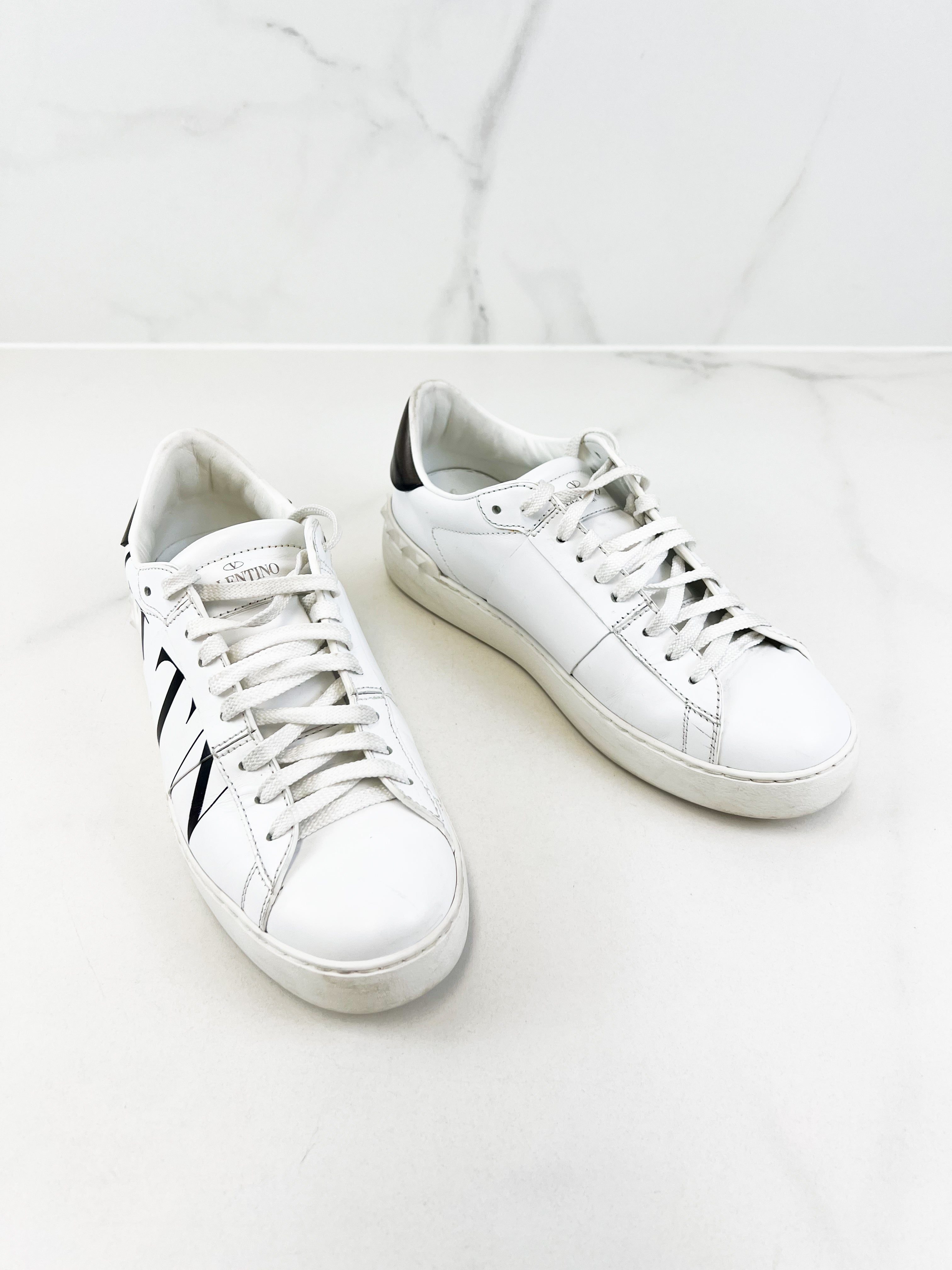 Valentino Garavani VLTN Sneaker Size 39
