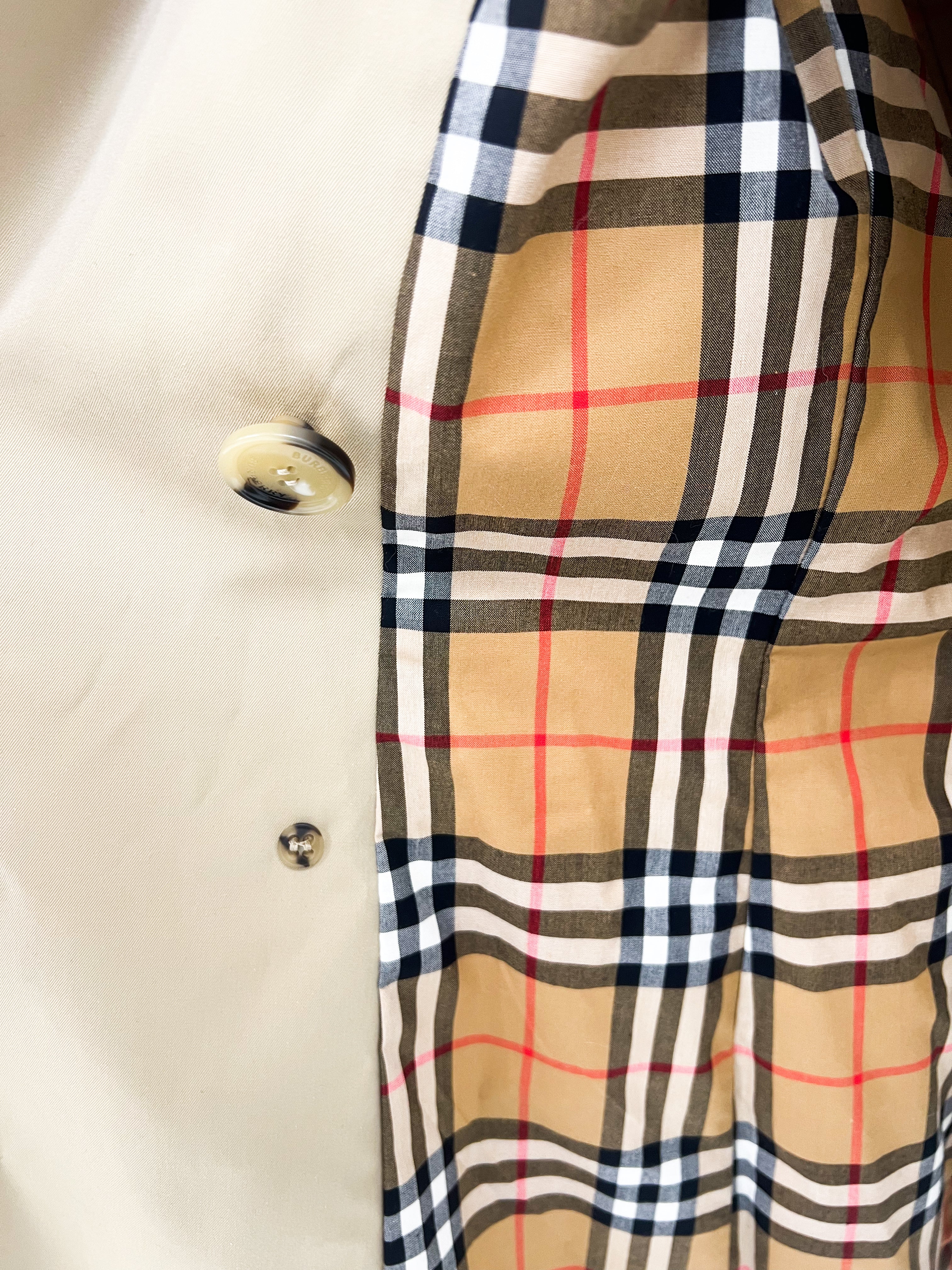 Burberry Chelsea Trench Coat Size 42