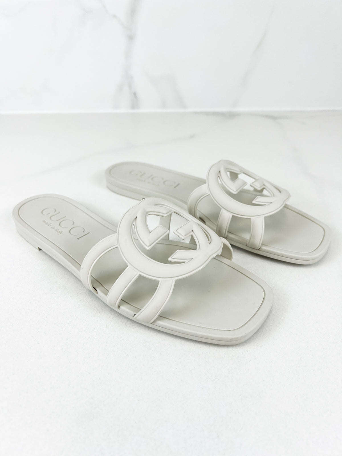 Gucci Interlocking GG Slides Size 37
