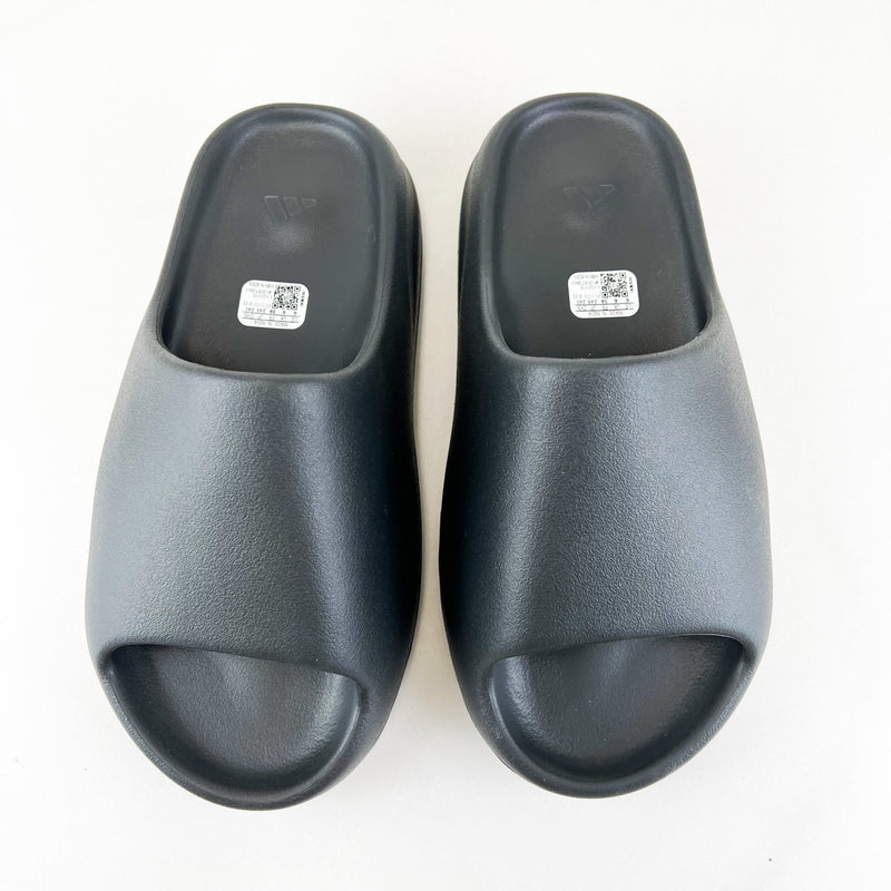 Yeezy Slides Black Size 6US